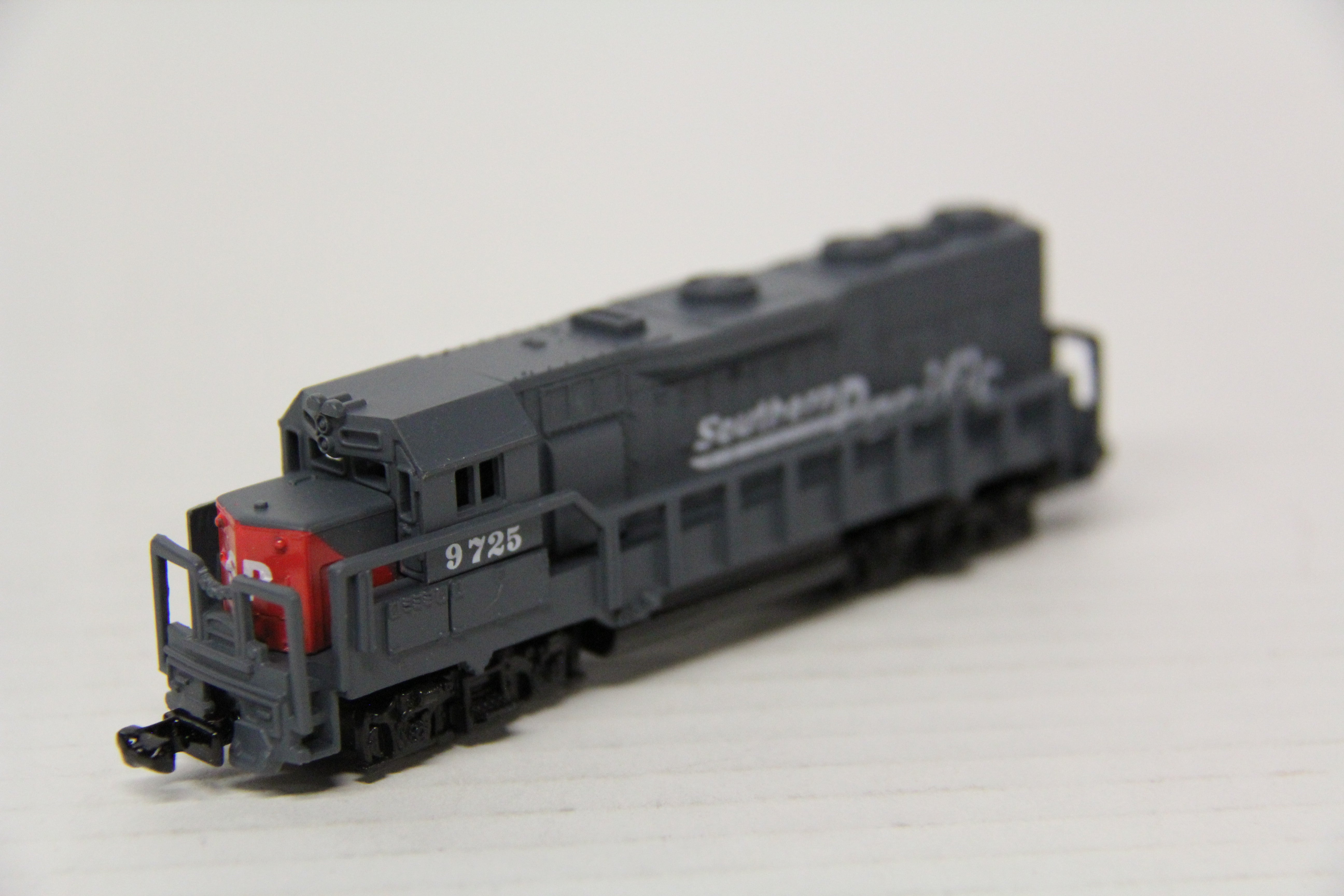 2001 Reader's Digest Southern Pacific Locomotive #9725 & Pen Gift Set-Second hand-M7134