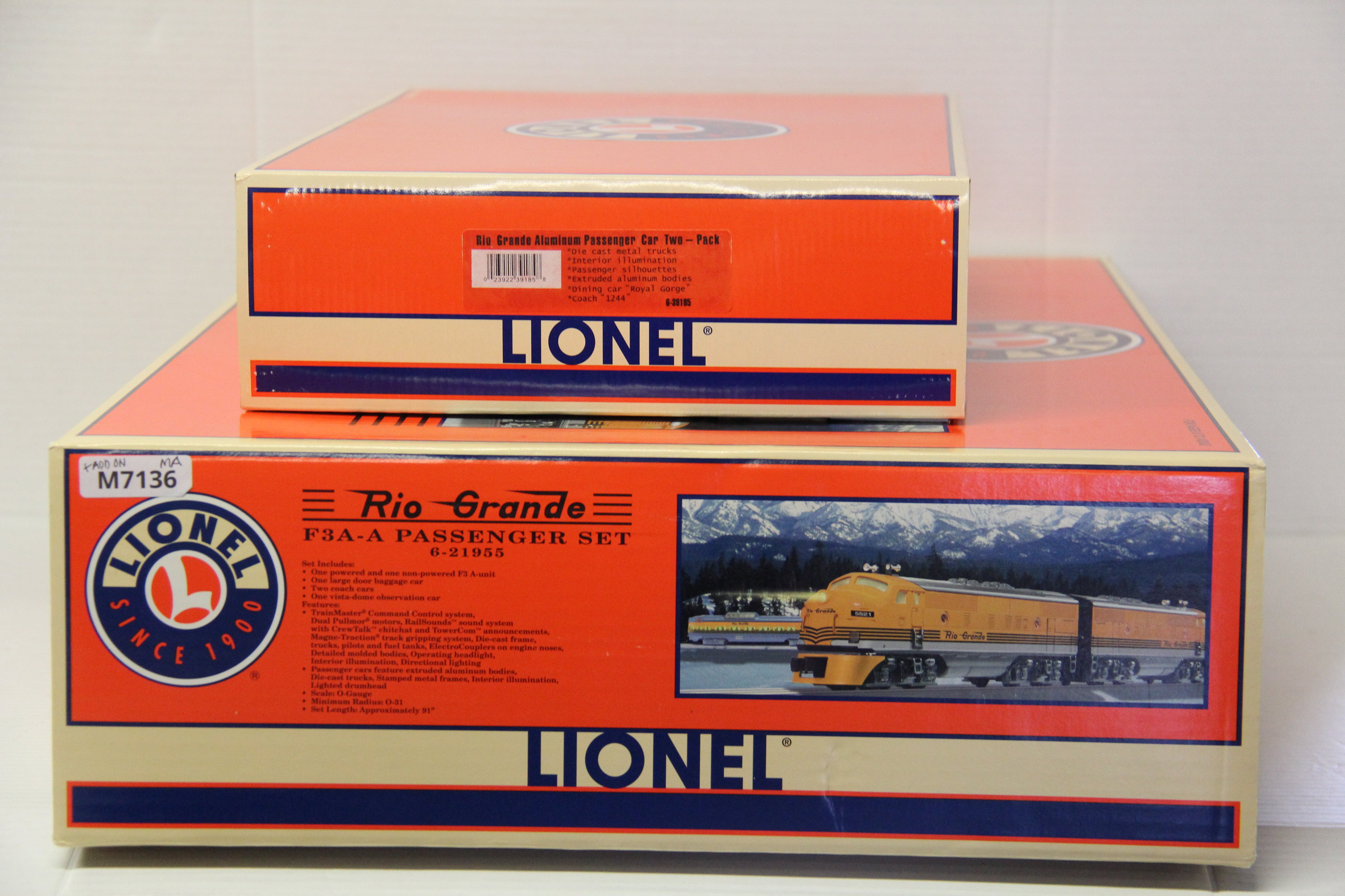 Lionel 6-21955 Rio Grande F3A-A Passenger Set & Lionel 6-39185 Aluminum Car 2 Pack-Second hand-M7136