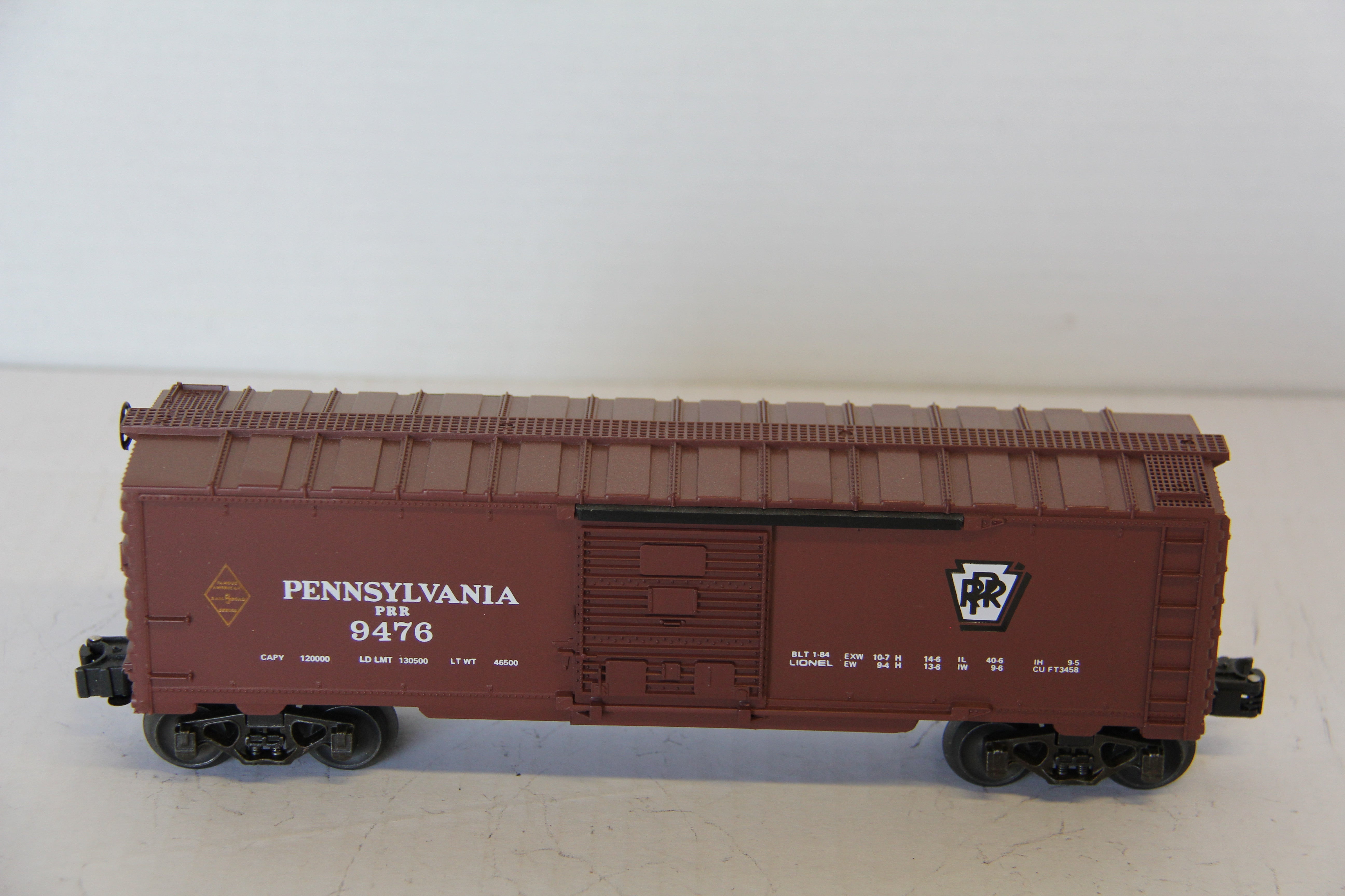 Lionel 6-9476 Pennsylvania Single Door Box Car-Second hand-M7548