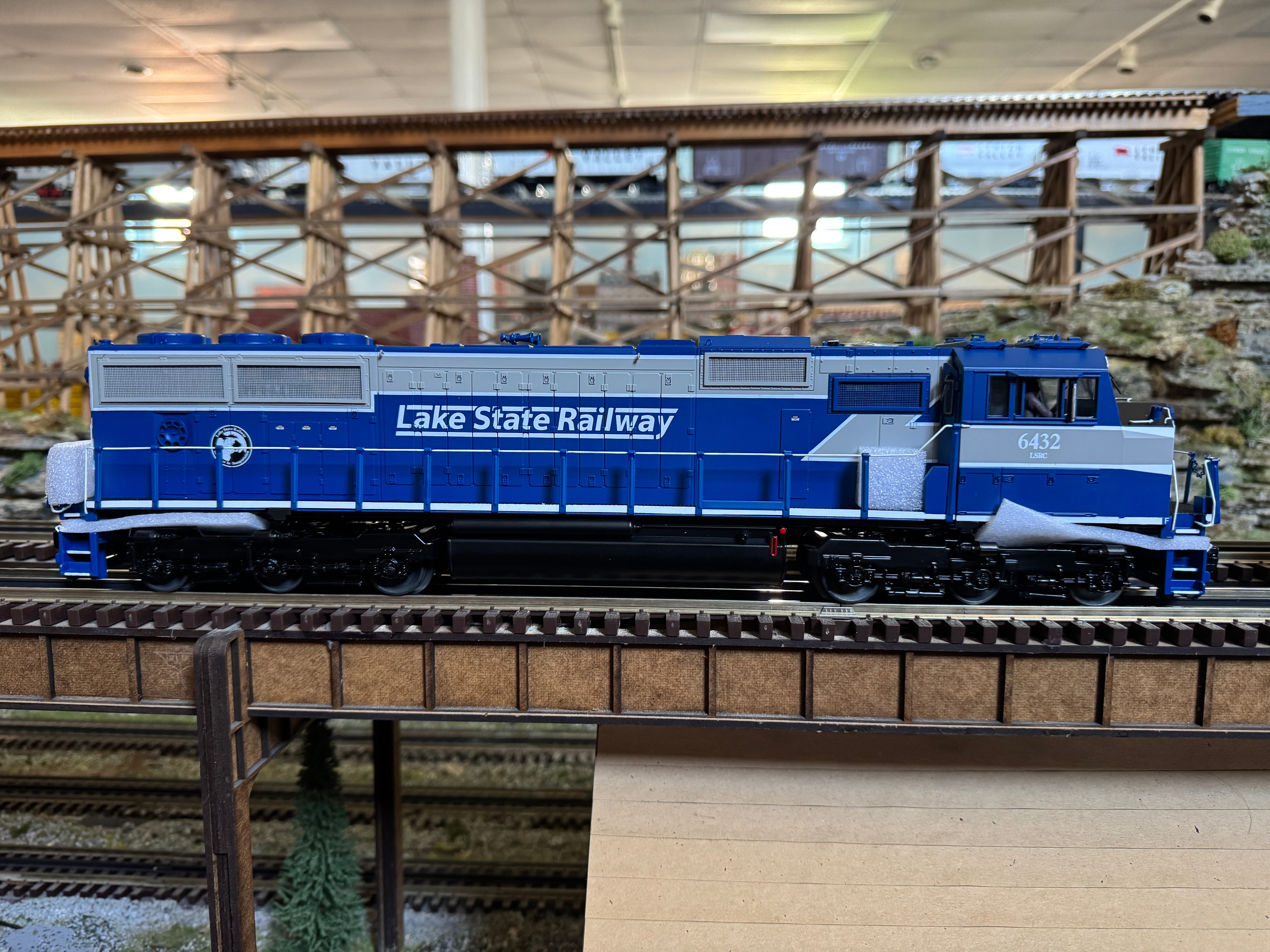 Atlas O 30138206 - Premier - SD70MAC Diesel Locomotive "Lake State Railway" #6431 w/ PS3