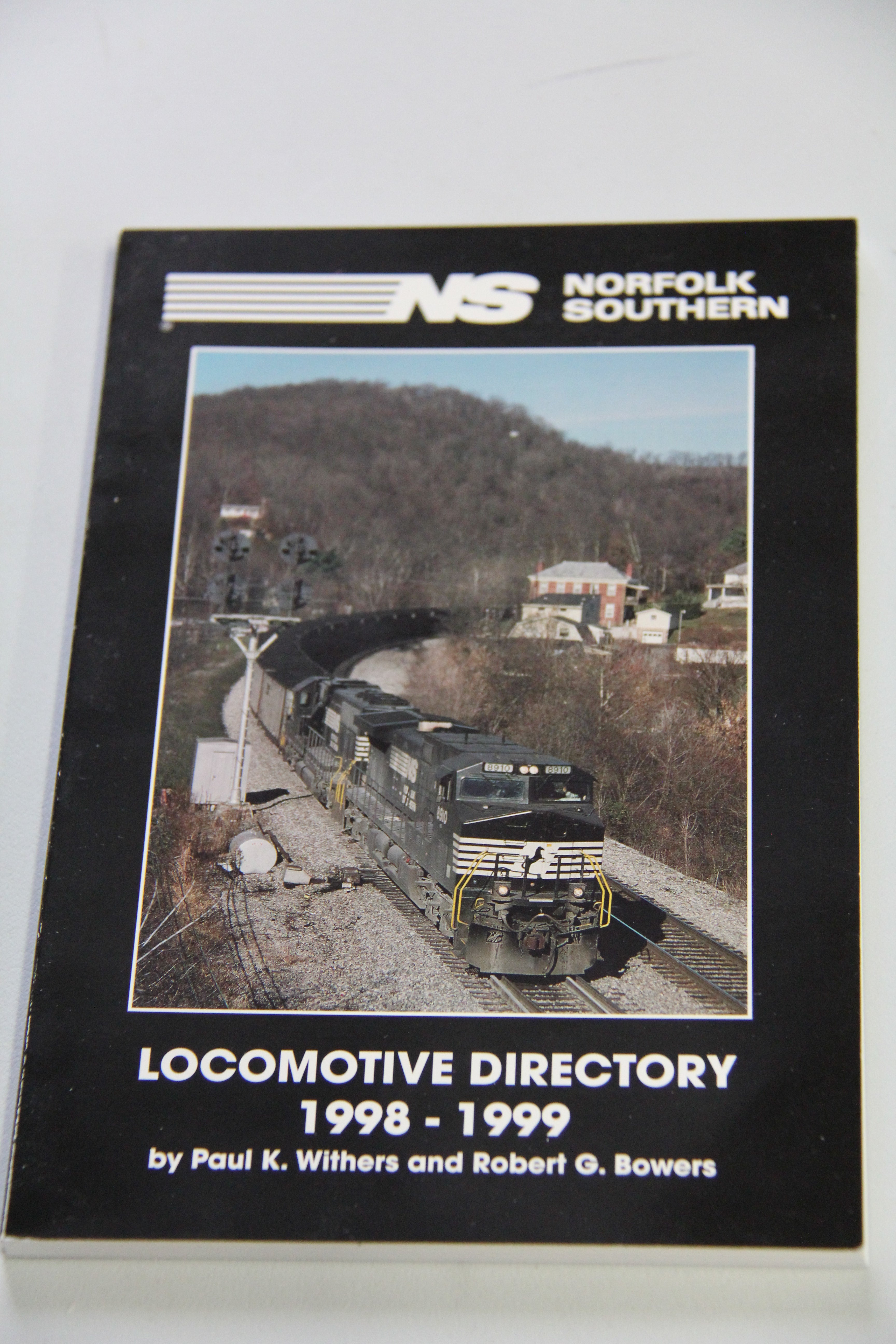 "Norfolk Southern Locomotive Directory" Various Years  Paperback Books-3 Vol Set-Second hand-M5876