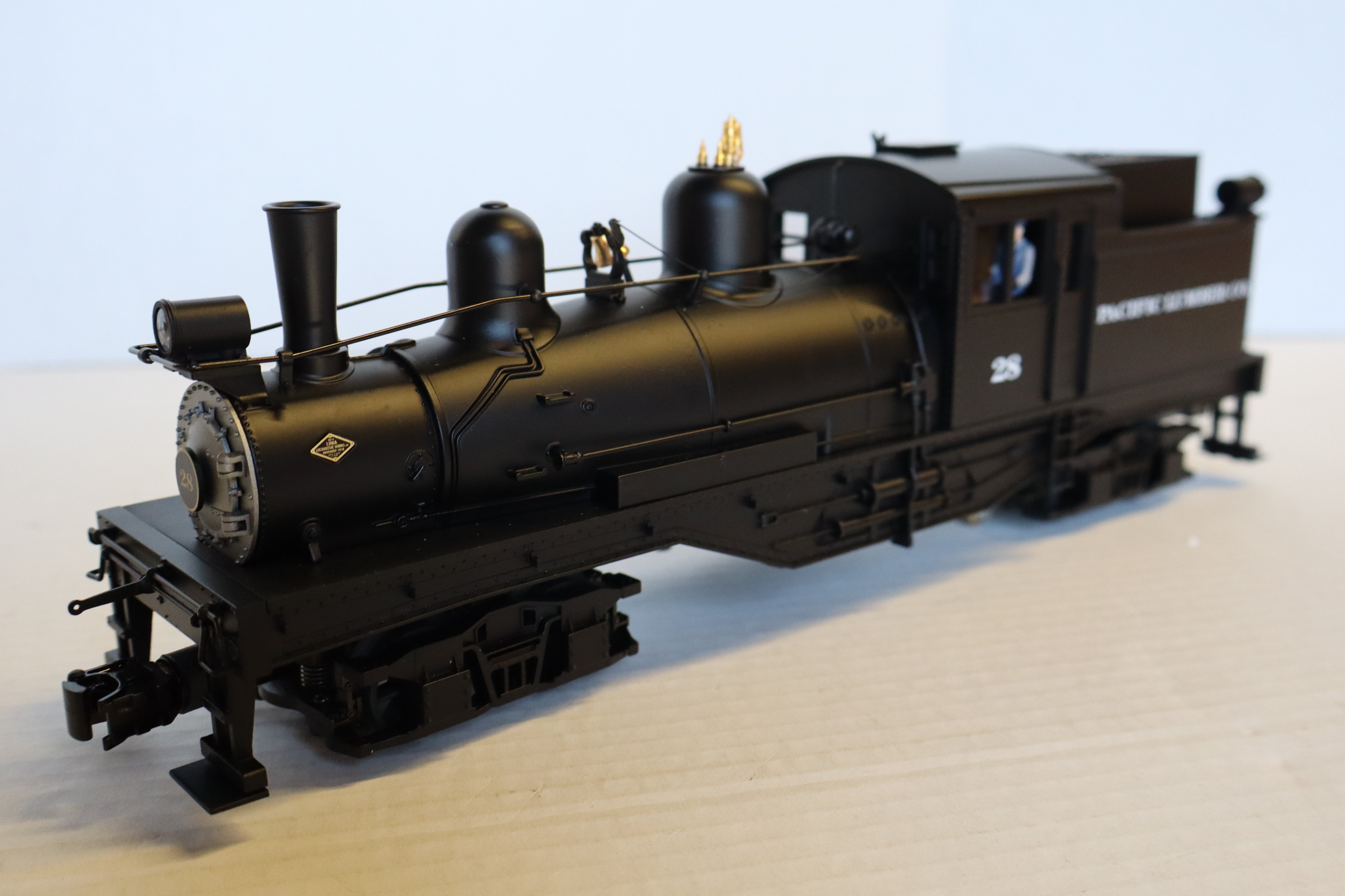 K Line K3499-0028CC Pacific Lumber Shay Locomotive #28-Second hand-M7947