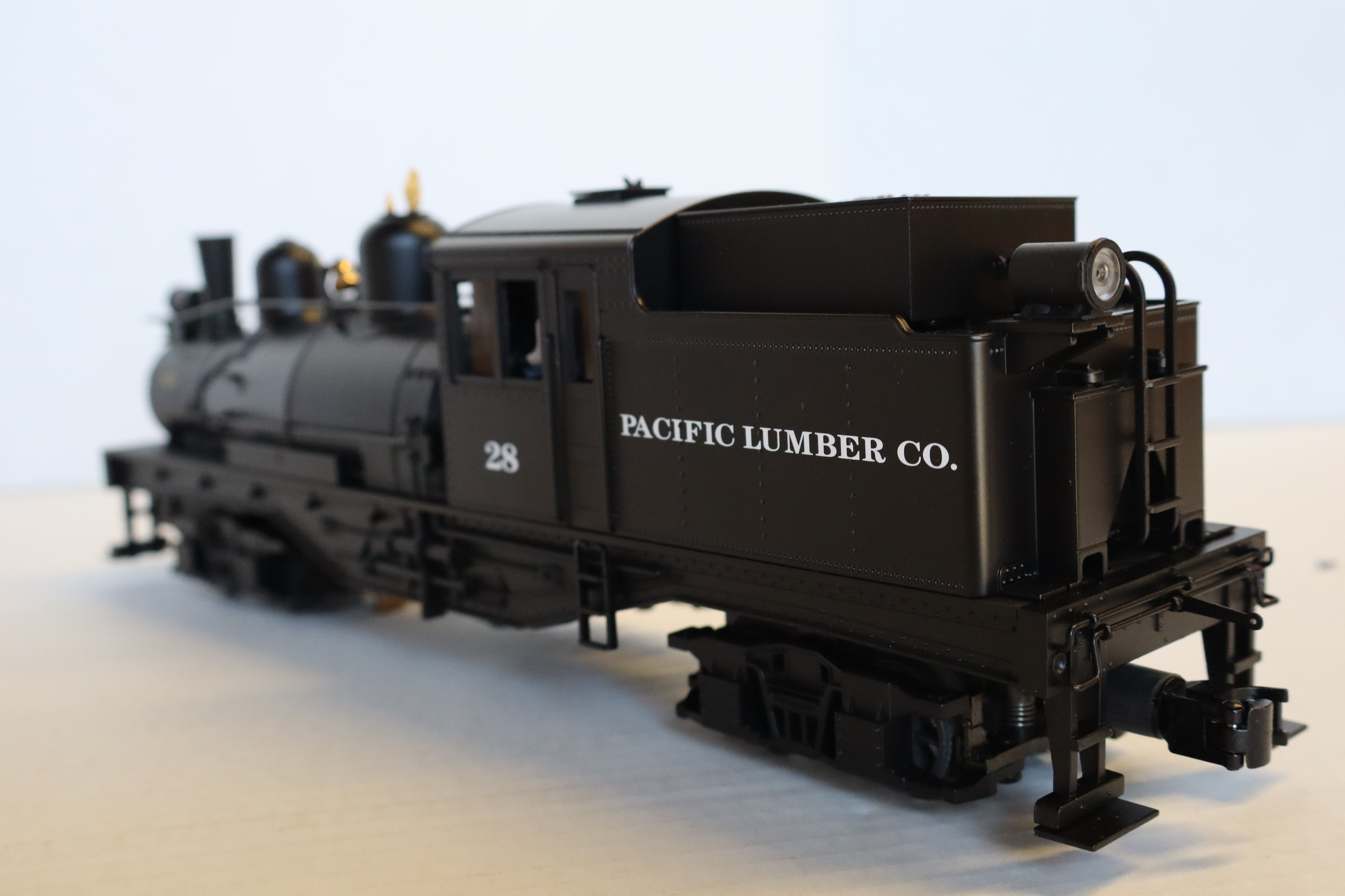 K Line K3499-0028CC Pacific Lumber Shay Locomotive #28-Second hand-M7947