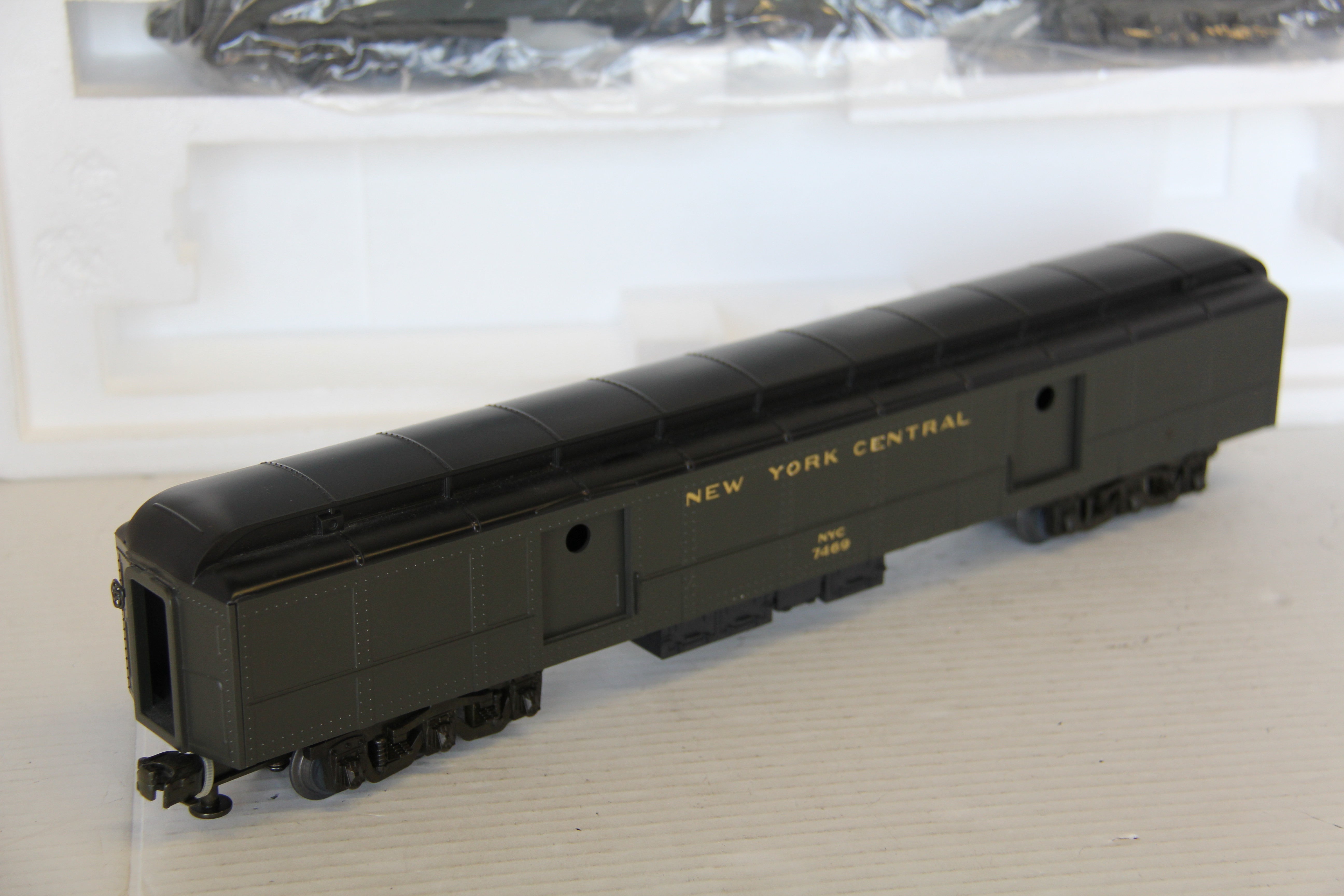 MTH (MT) 20-4019 New York Central Madison 5 Car Set-Second hand-M7561