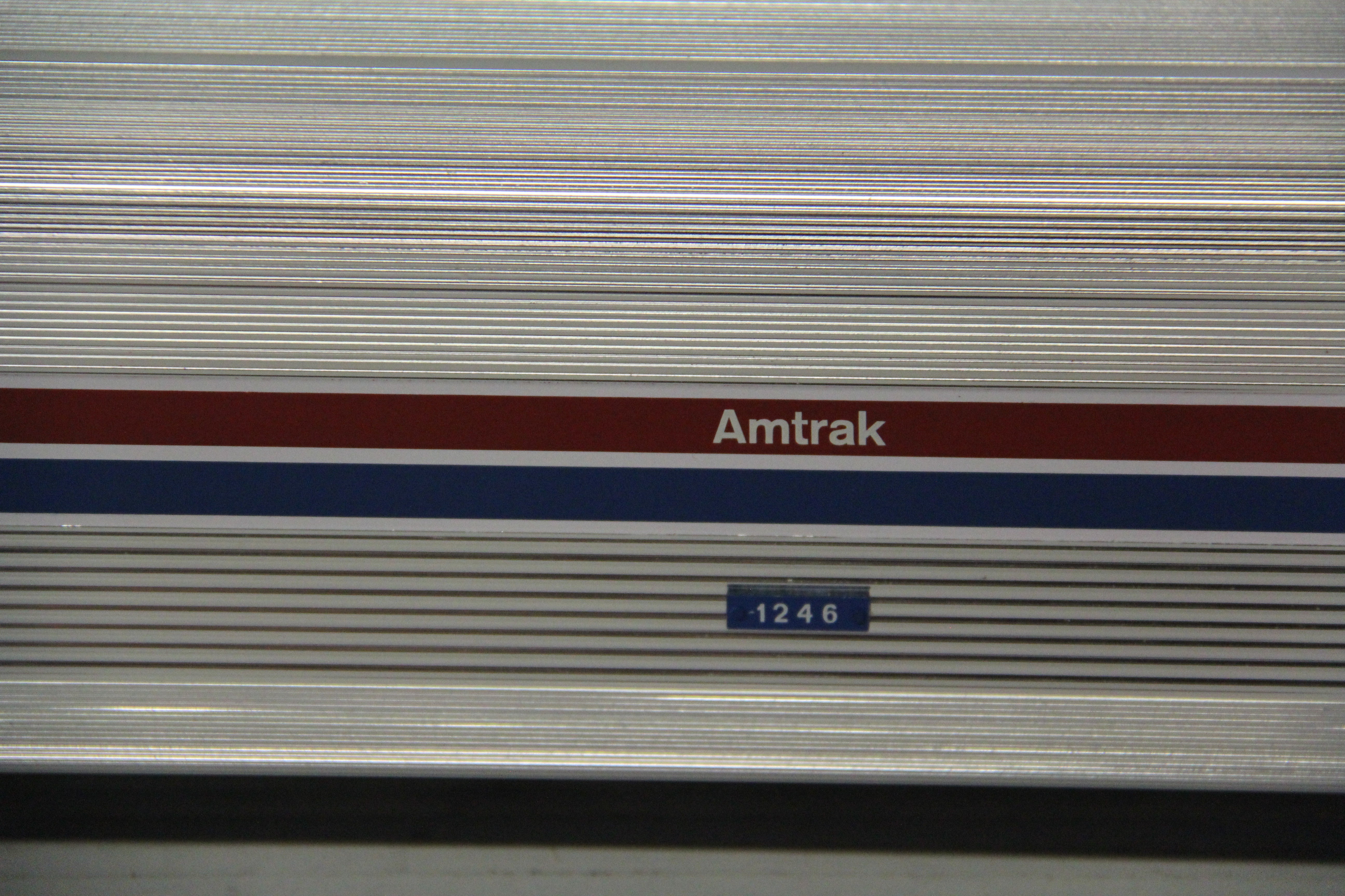 K Line K4603-31246 Extruded Aluminum Amtrak Heritage Fleet #18 Baggage Car-Second hand-M7158