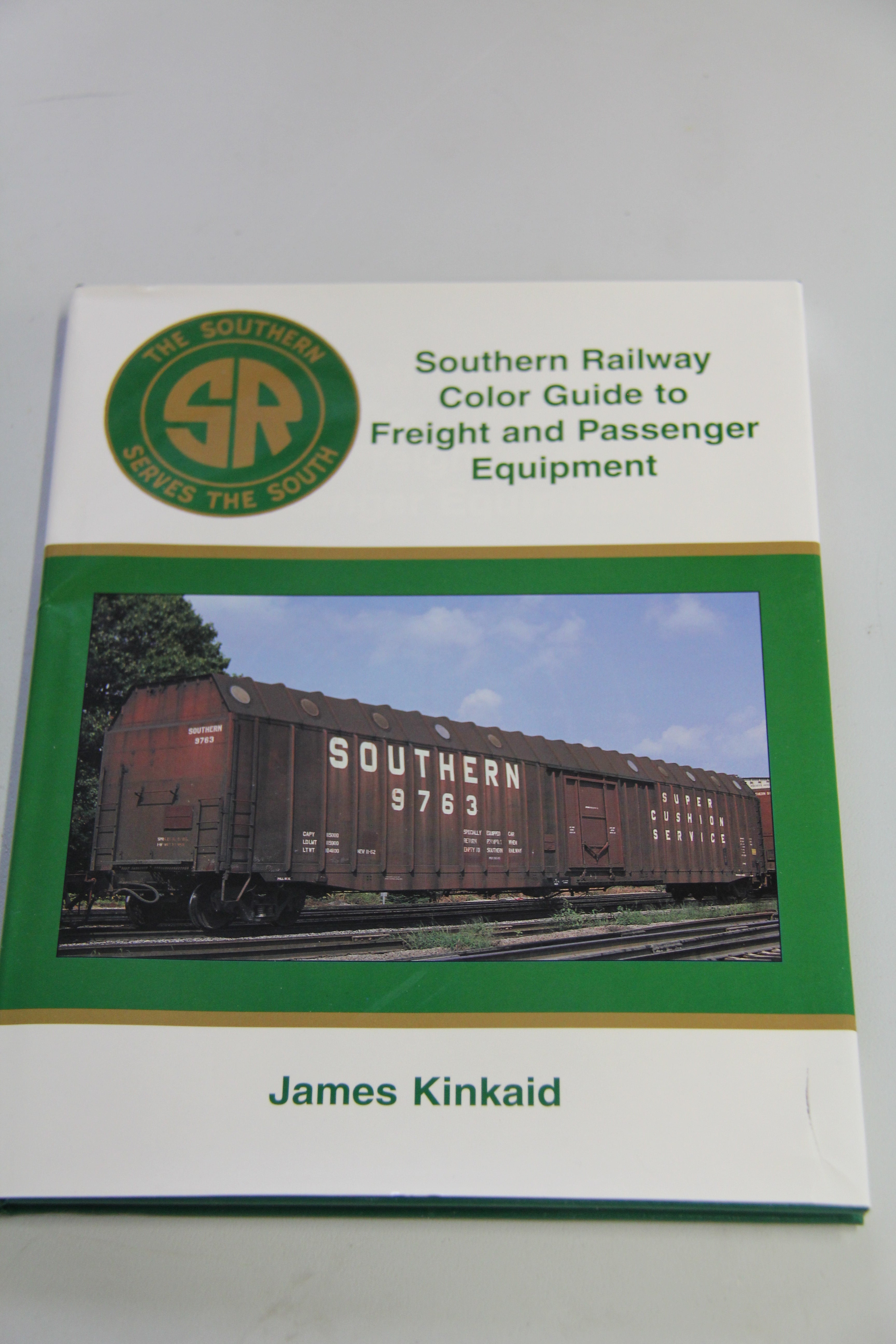 "Southern Railway Color Guide to Freight and Passenger Equipment" Hardback Book-Second hand-M5879