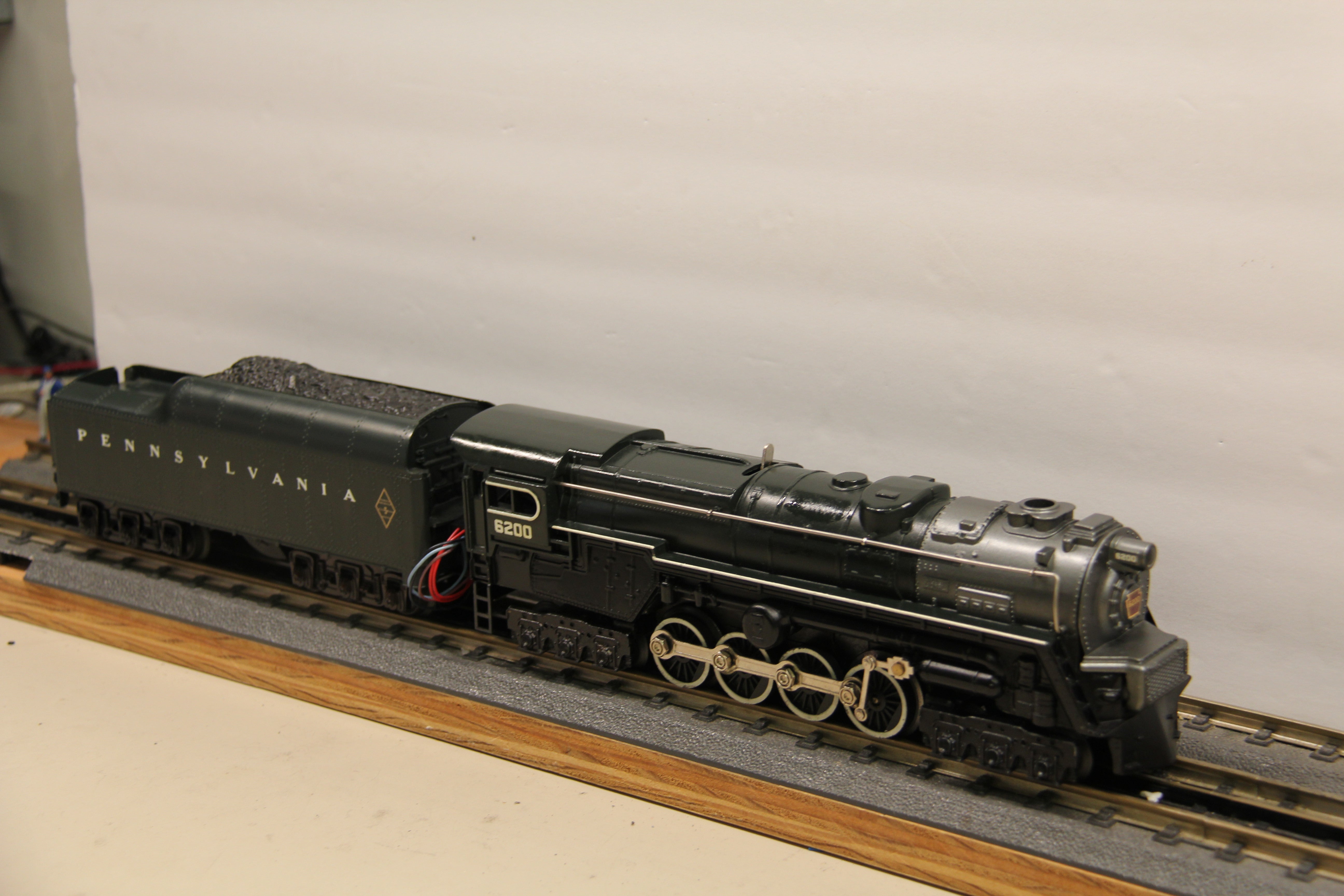 Lionel 6-8404 Pennsylvania S-2  6-8-6 Steam Turbine & Tender-Second hand-M7543