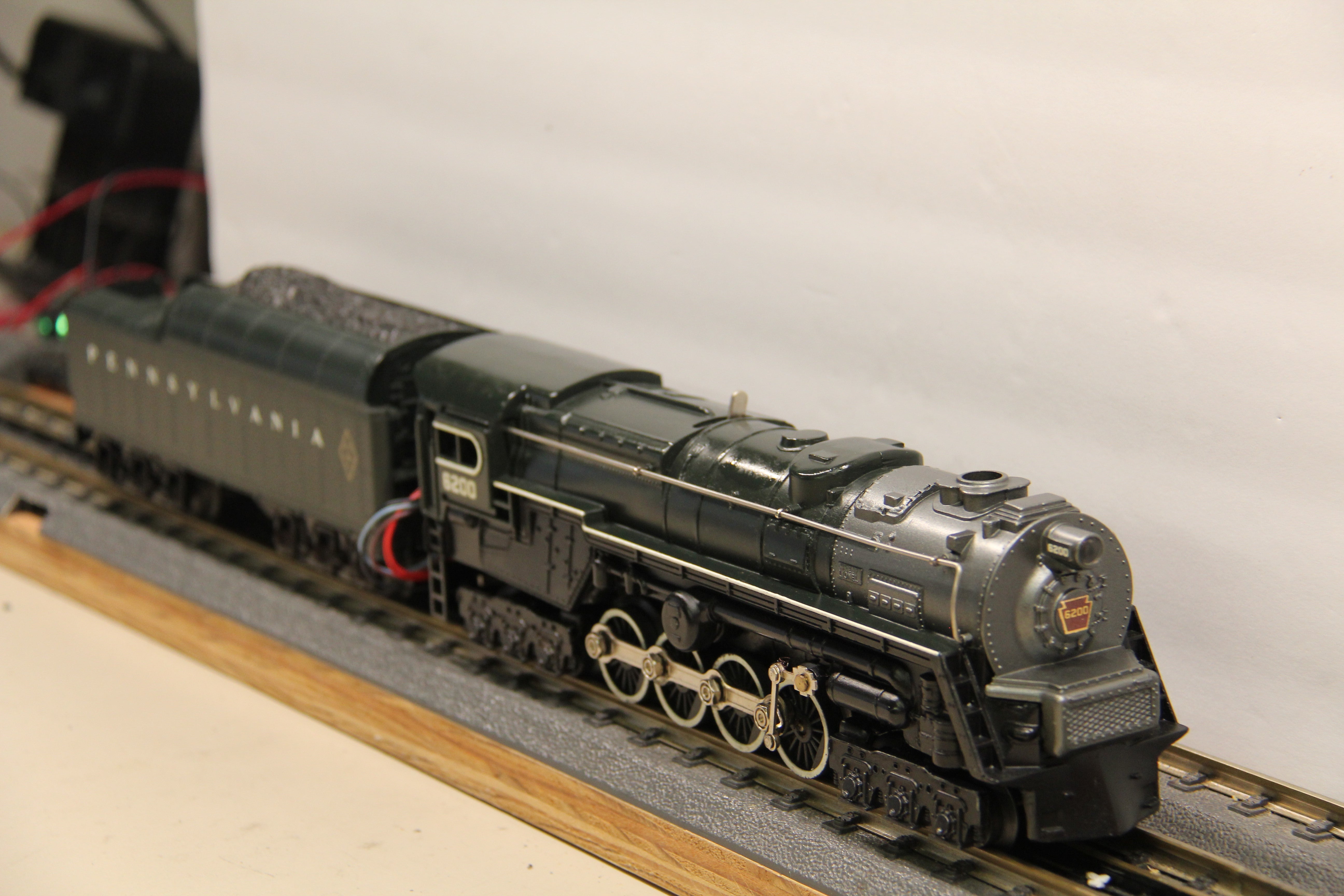 Lionel 6-8404 Pennsylvania S-2  6-8-6 Steam Turbine & Tender-Second hand-M7543