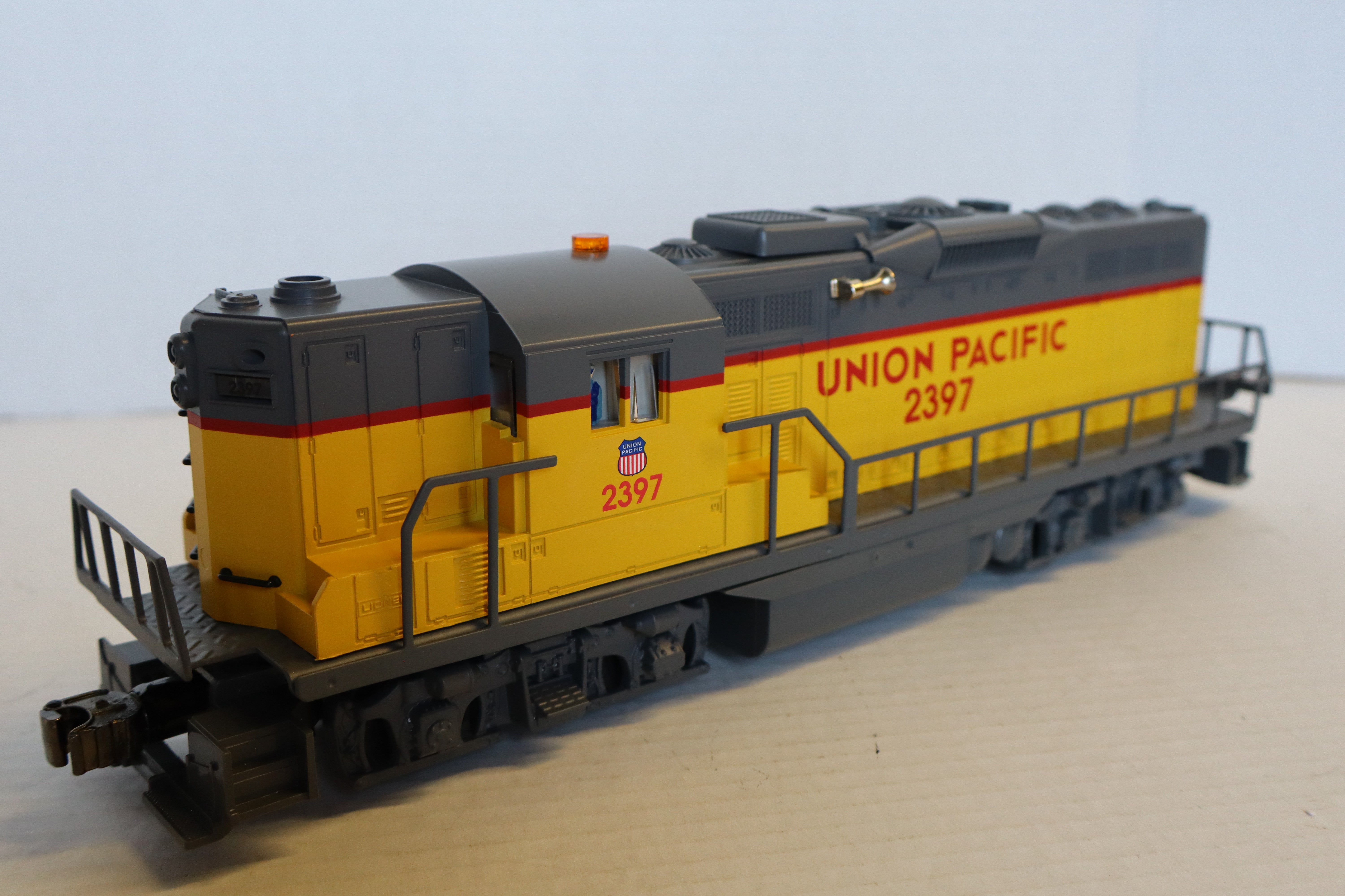 Lionel 6-18857 Union Pacific 2397 GP-9-Second hand-M7996