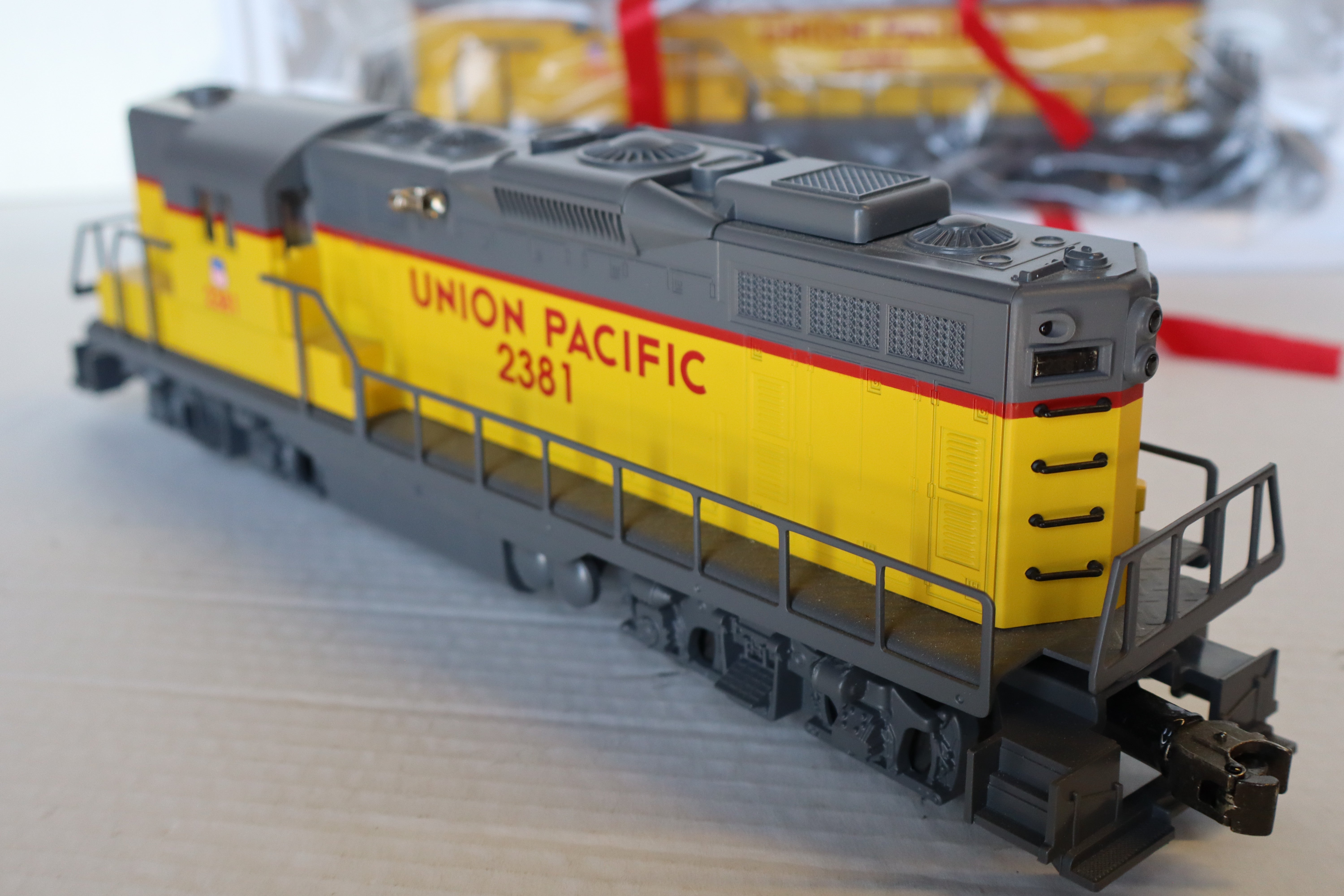 Lionel 6-11956 Union Pacific GP-9 Powered & Non Pwd Lash-up Set-Second hand-M7995