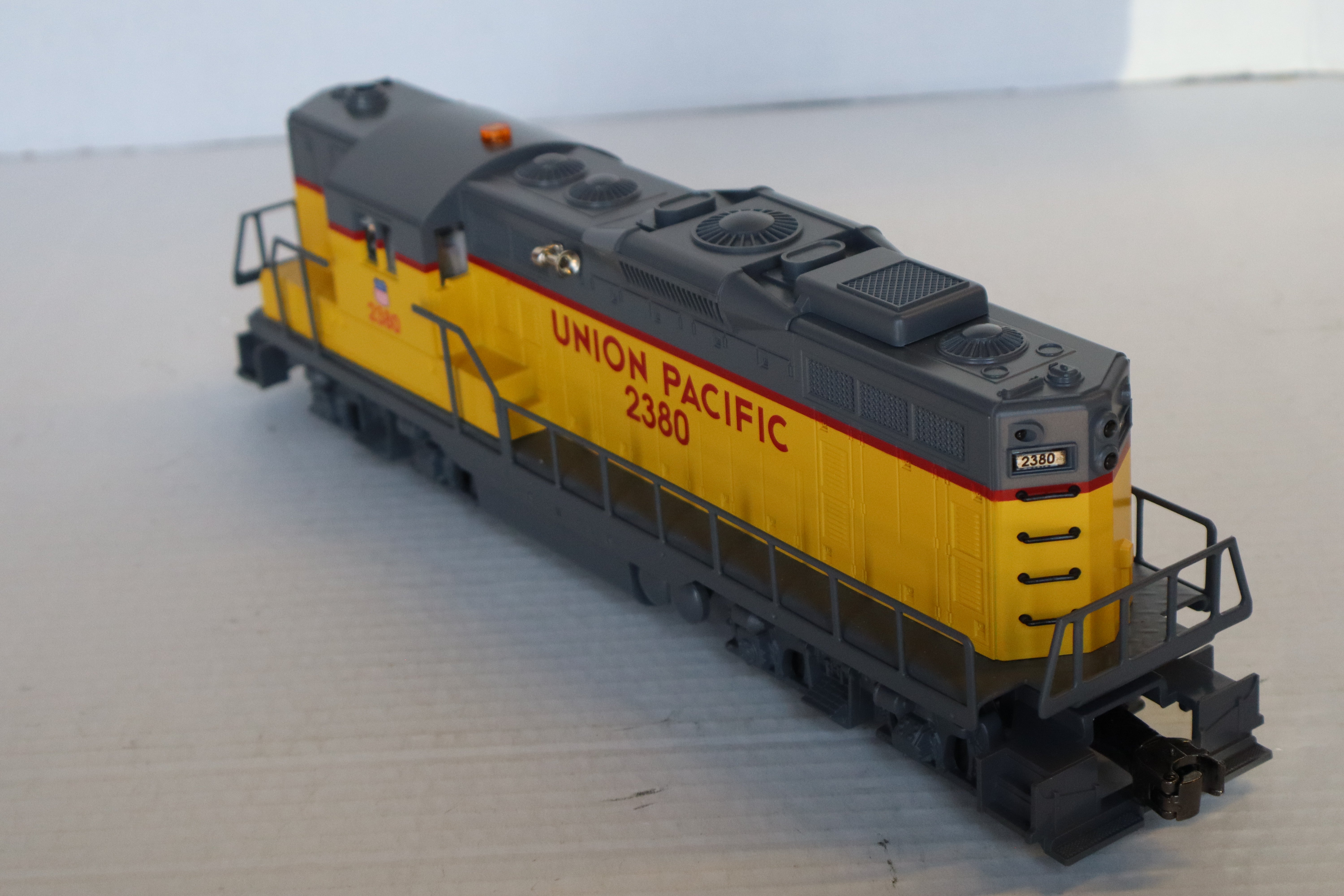Lionel 6-11956 Union Pacific GP-9 Powered & Non Pwd Lash-up Set-Second hand-M7995