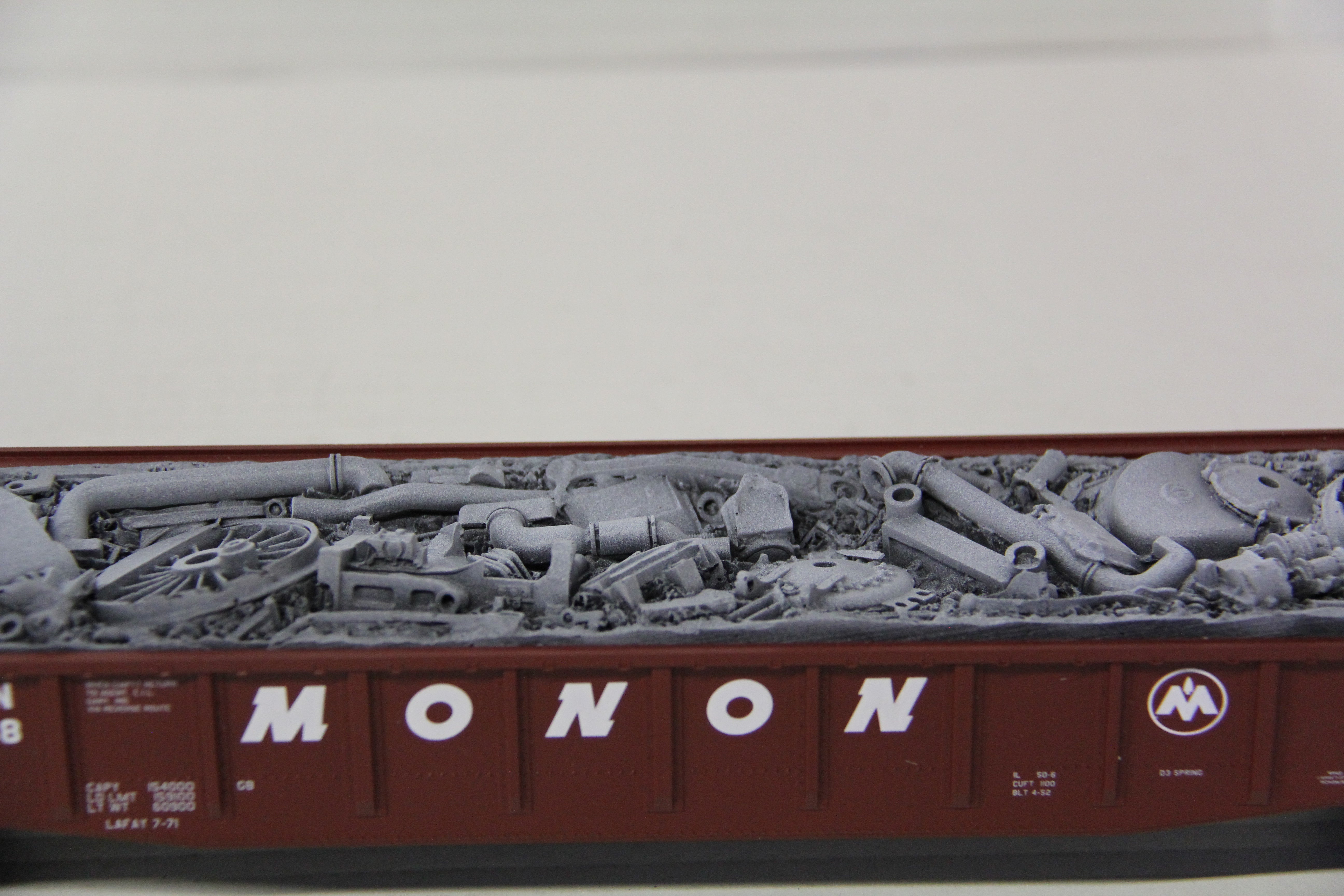 MTH 20-95602 Monon Gondola Car w/ Junk Load #3558-Second hand-M7176