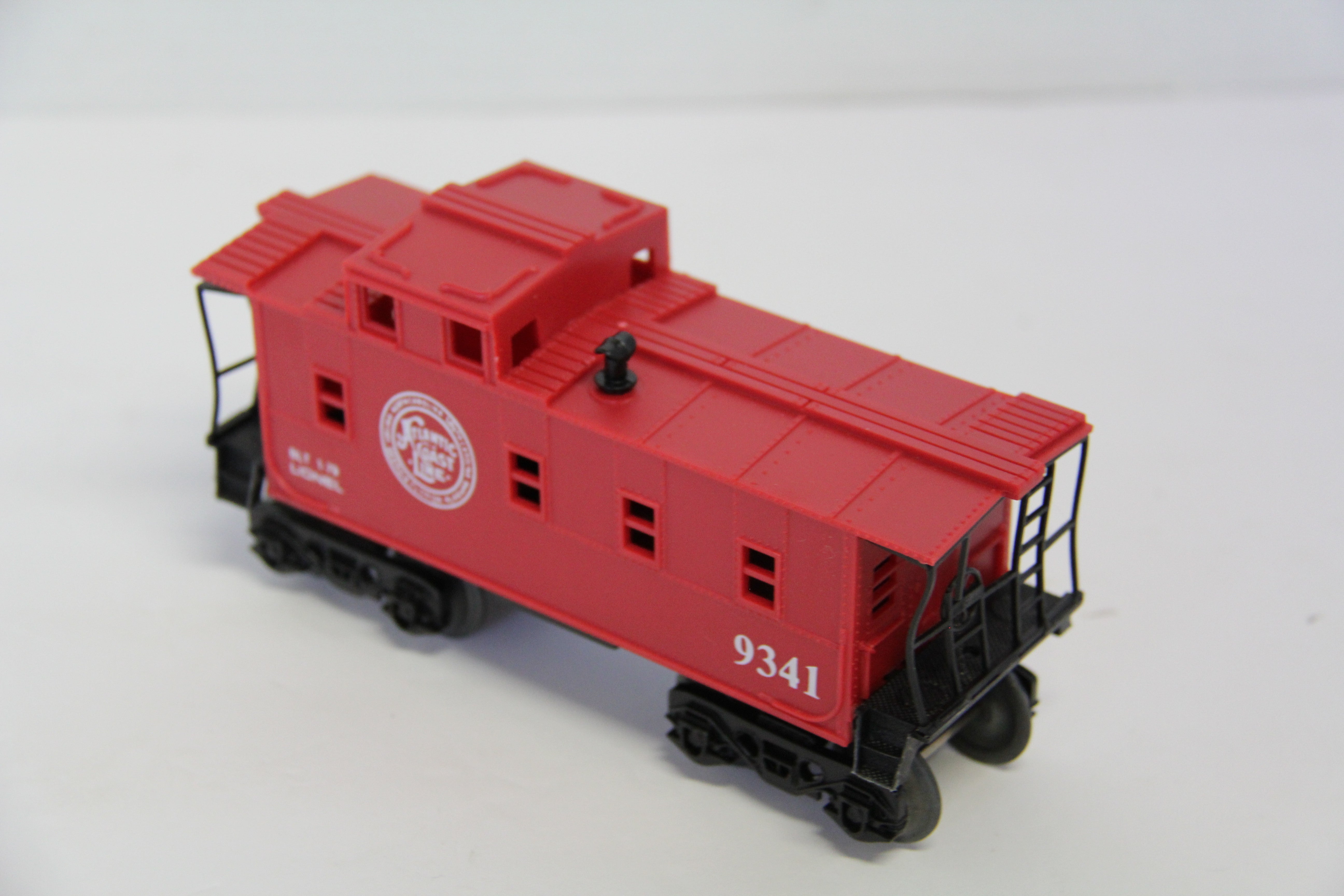Lionel TownHouse TV & Appliances Milwaukee & Oakton Electric Train Set-Second hand-M7566