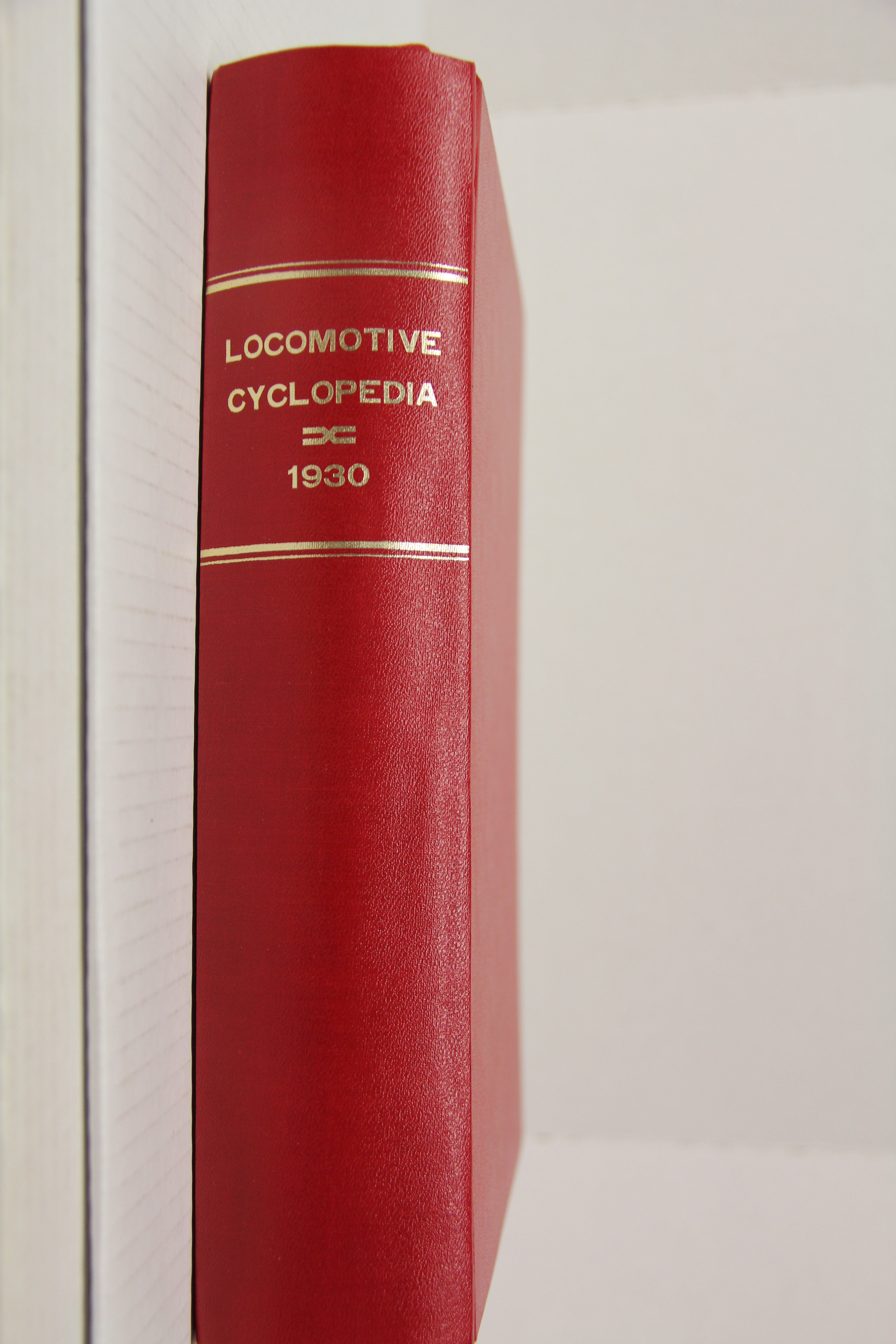 "Locomotive Cyclopedia" 1930 Hardback Book-Second hand-M5895