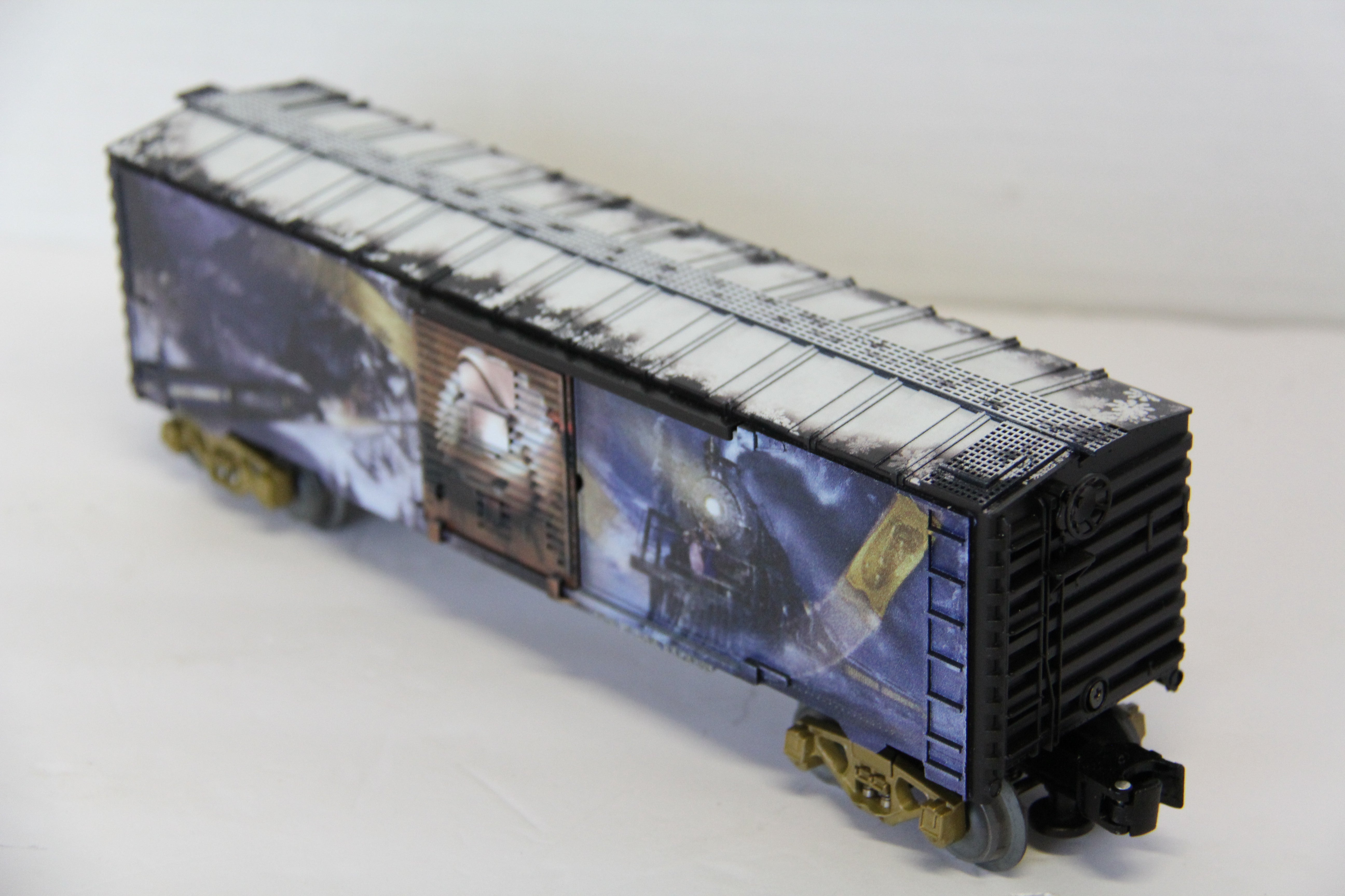 Lionel 6-83646 The Polar Express Ticket Boxcar & Lionel 6-83647 The Polar Express Bell Boxcar 2 Set-Second hand-M7567