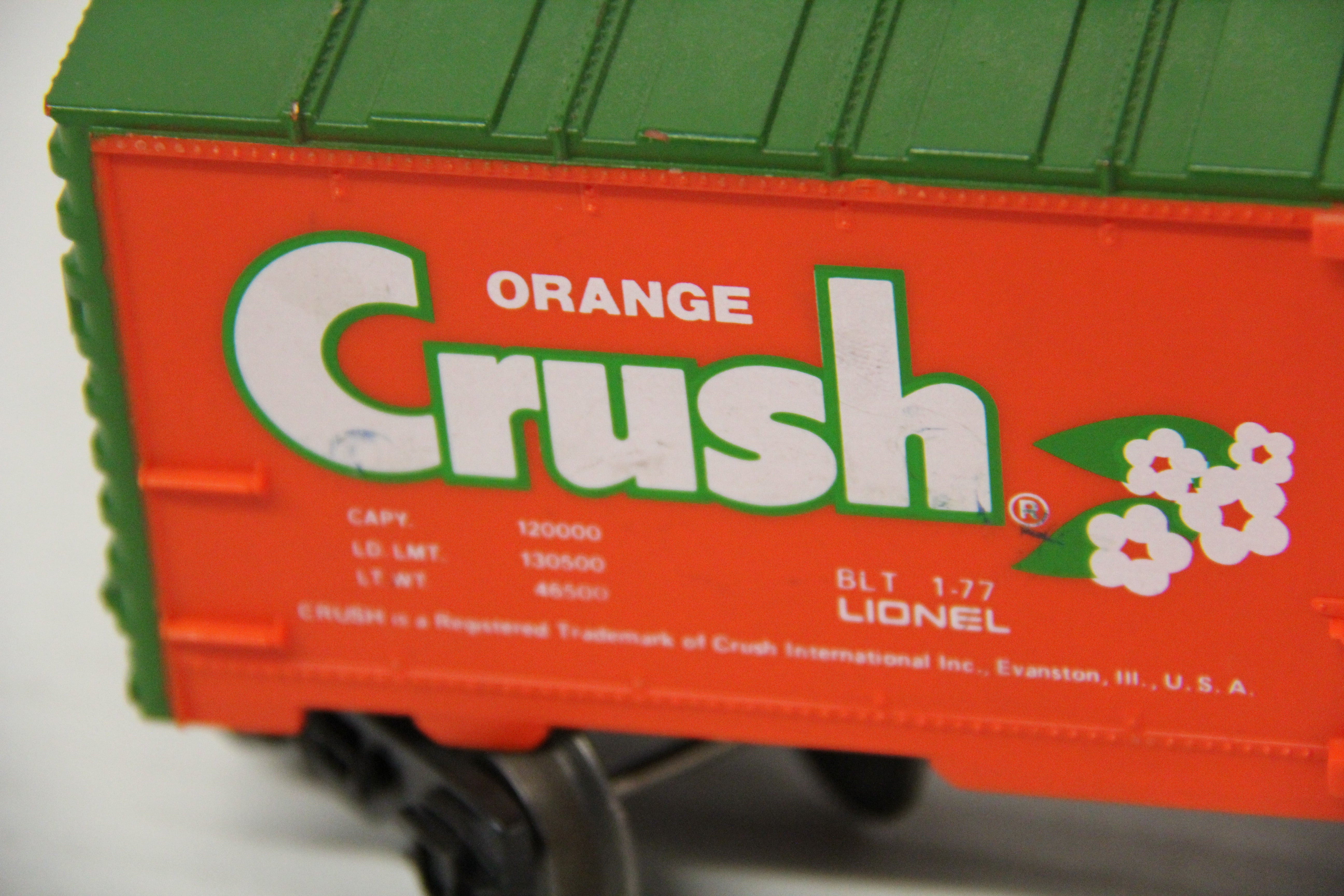 Lionel 6-7810 Orange Crush Box Car-Second hand-M7193