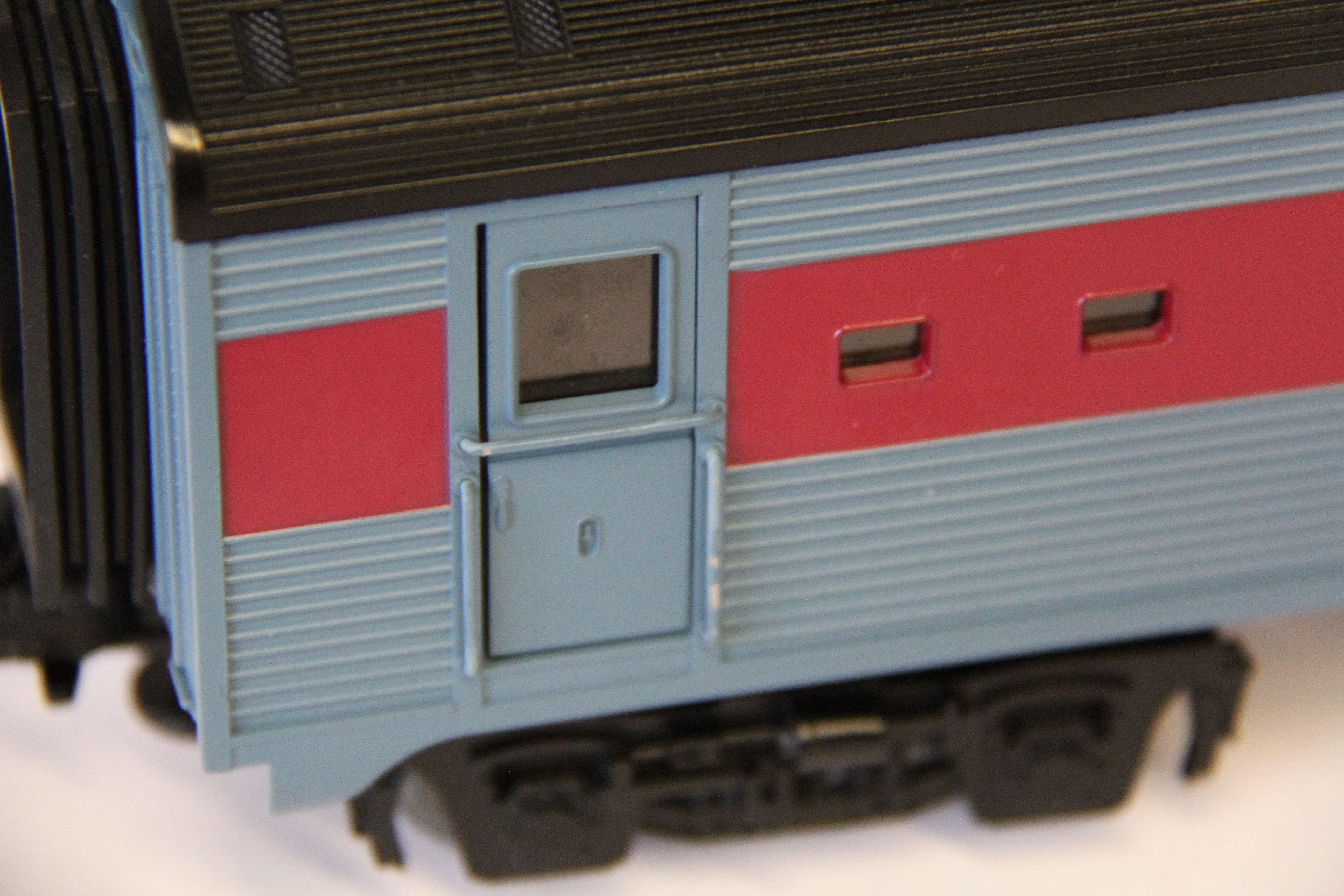 Lionel 6-35290 The Polar Express Streamliner Passenger Cars Add-on 2 Pack-Second hand-M7568