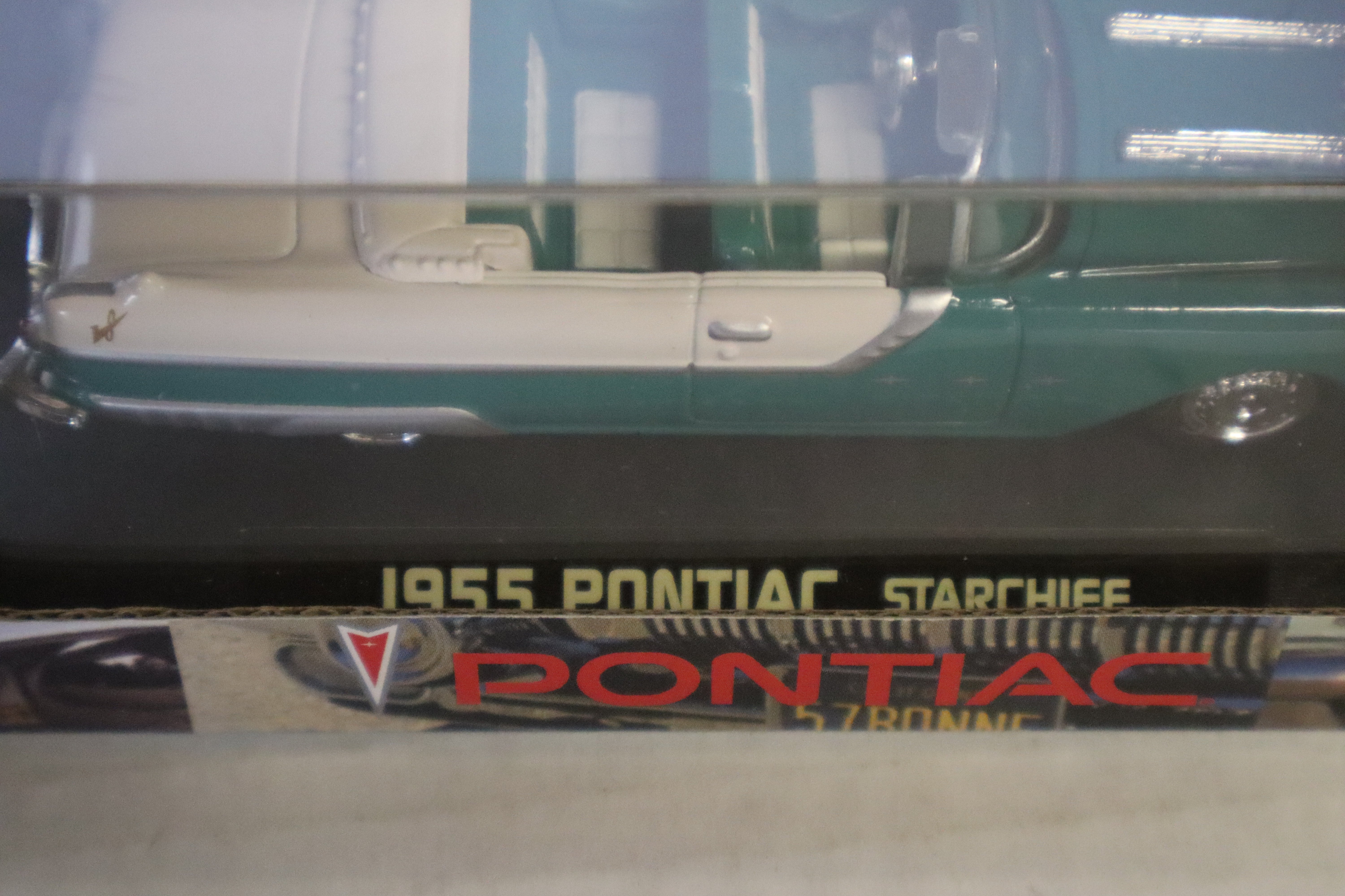 New-Ray 1955 Pontiac Convertible Starchief (Turquoise/White)-Second hand-M8256