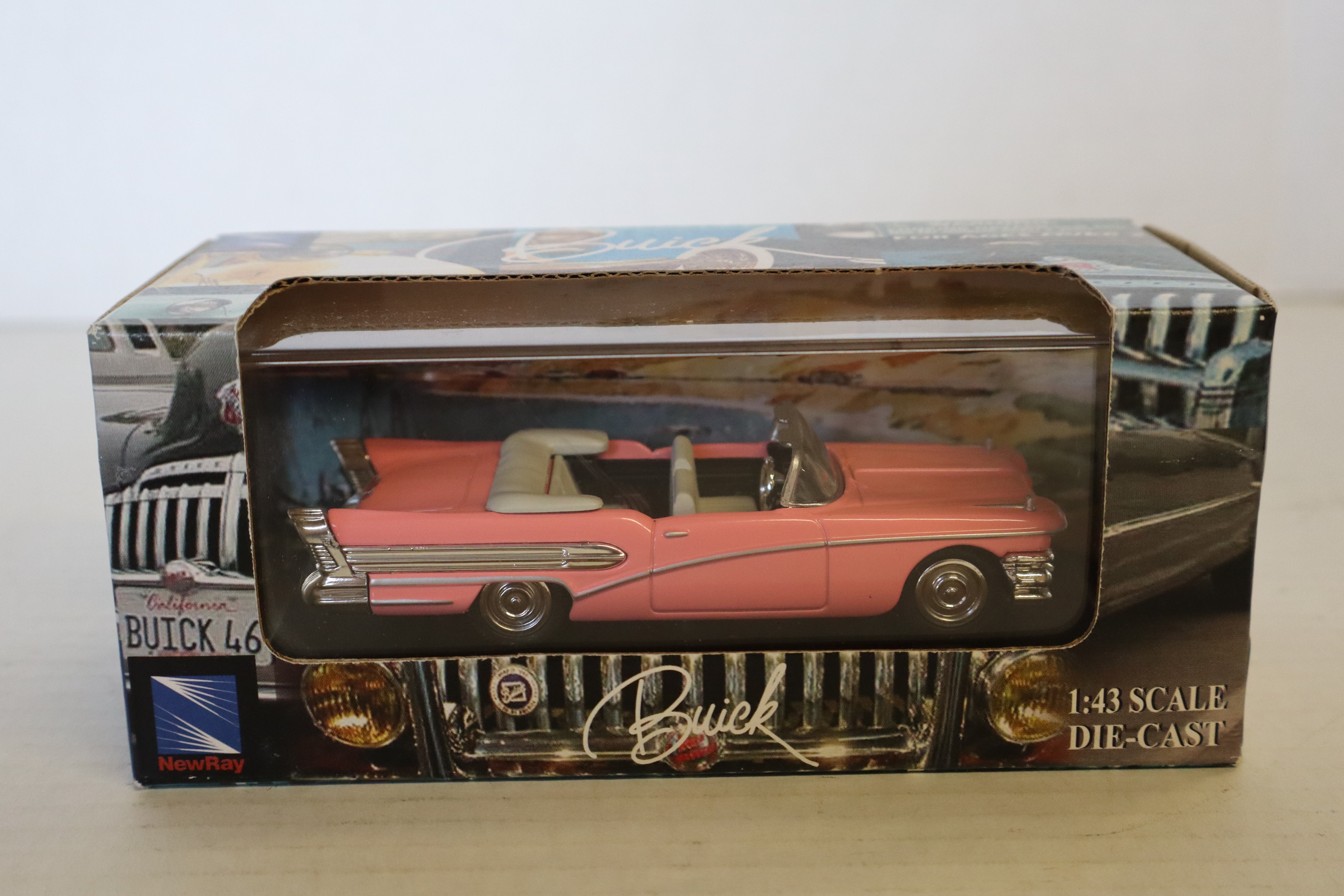 New-Ray 1958 Buick Century Convertible (Pink)-Second hand-M8257