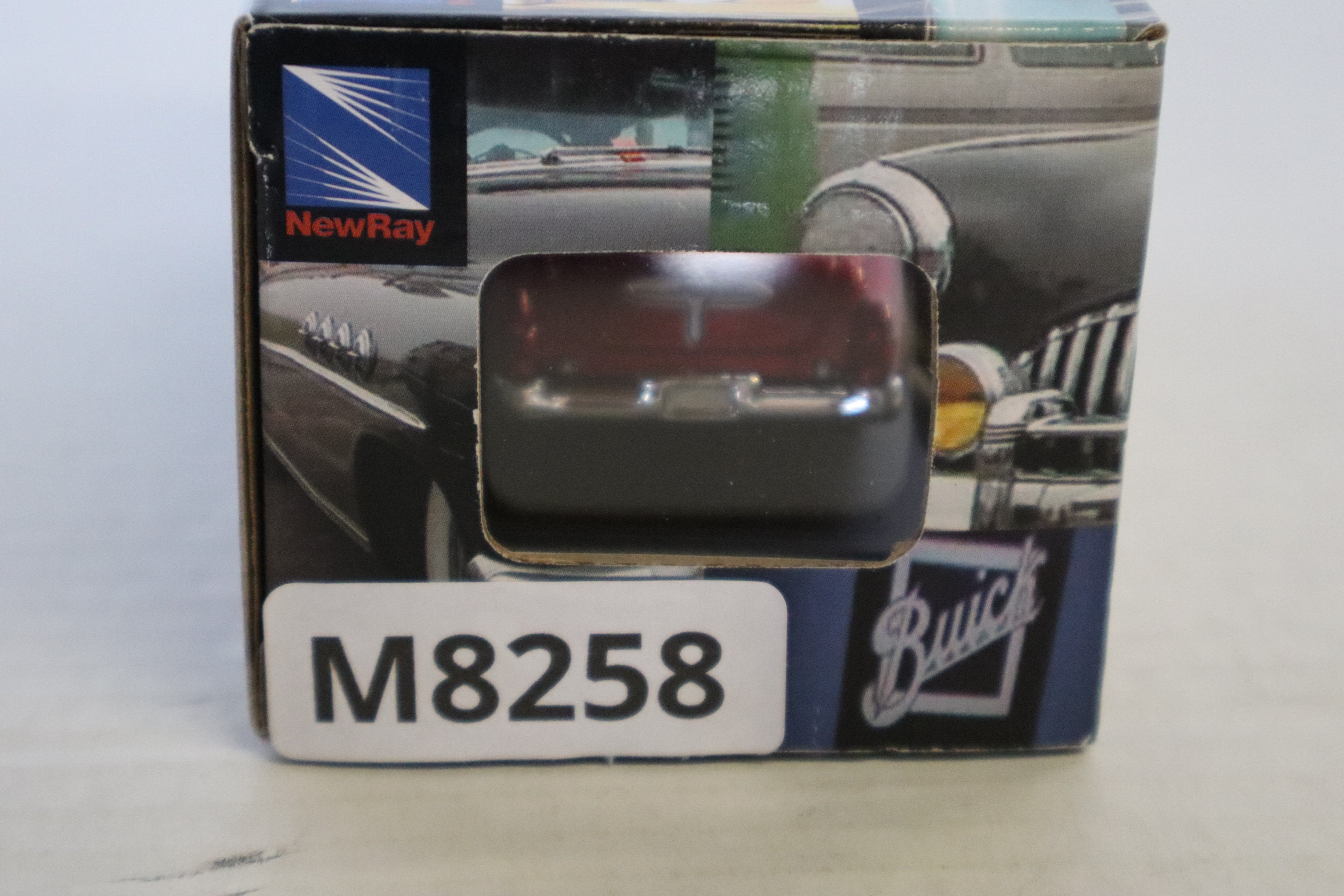 New-Ray 1949 Buick Roadmaster (Red)-Second hand-M8258