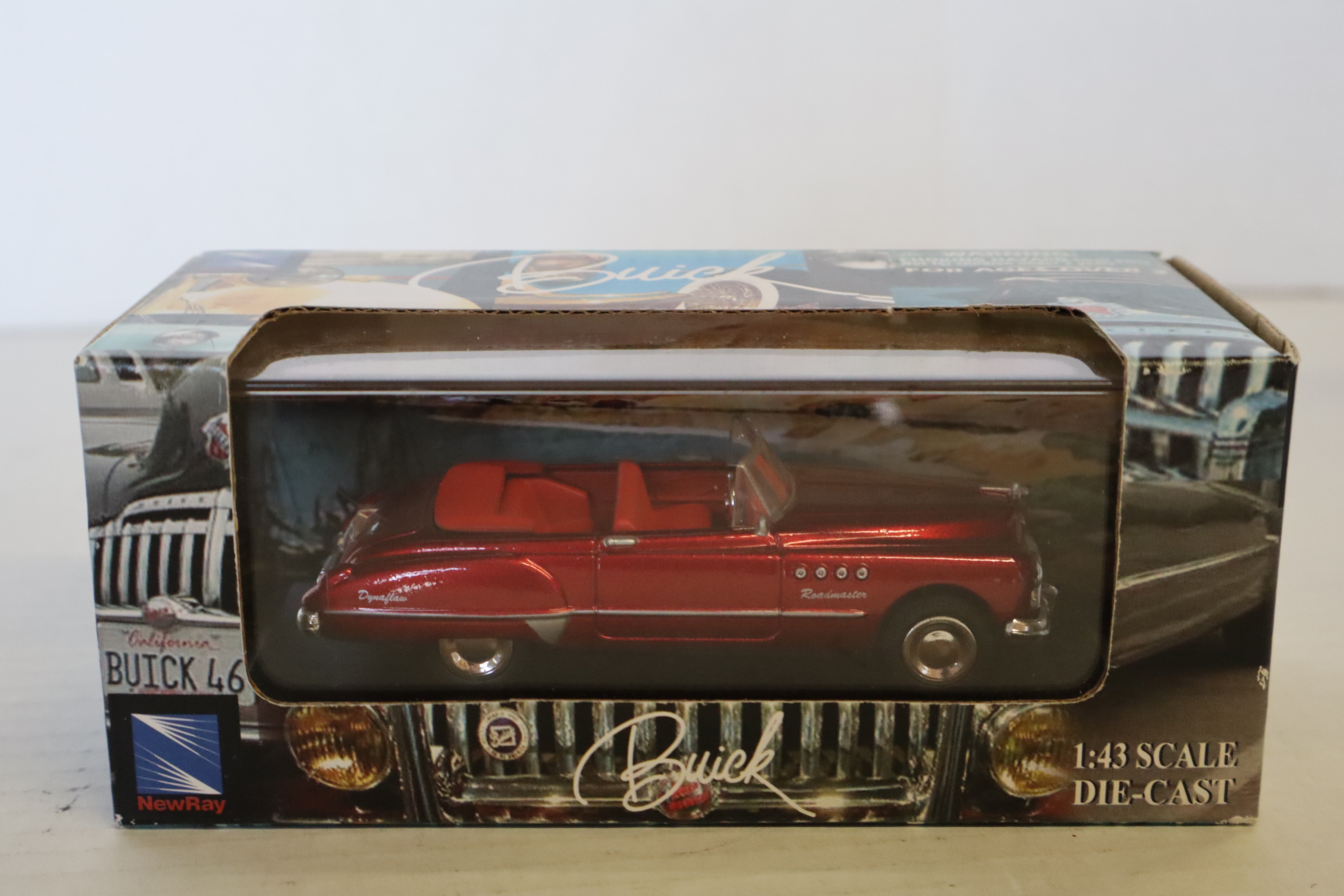 New-Ray 1949 Buick Roadmaster (Red)-Second hand-M8258