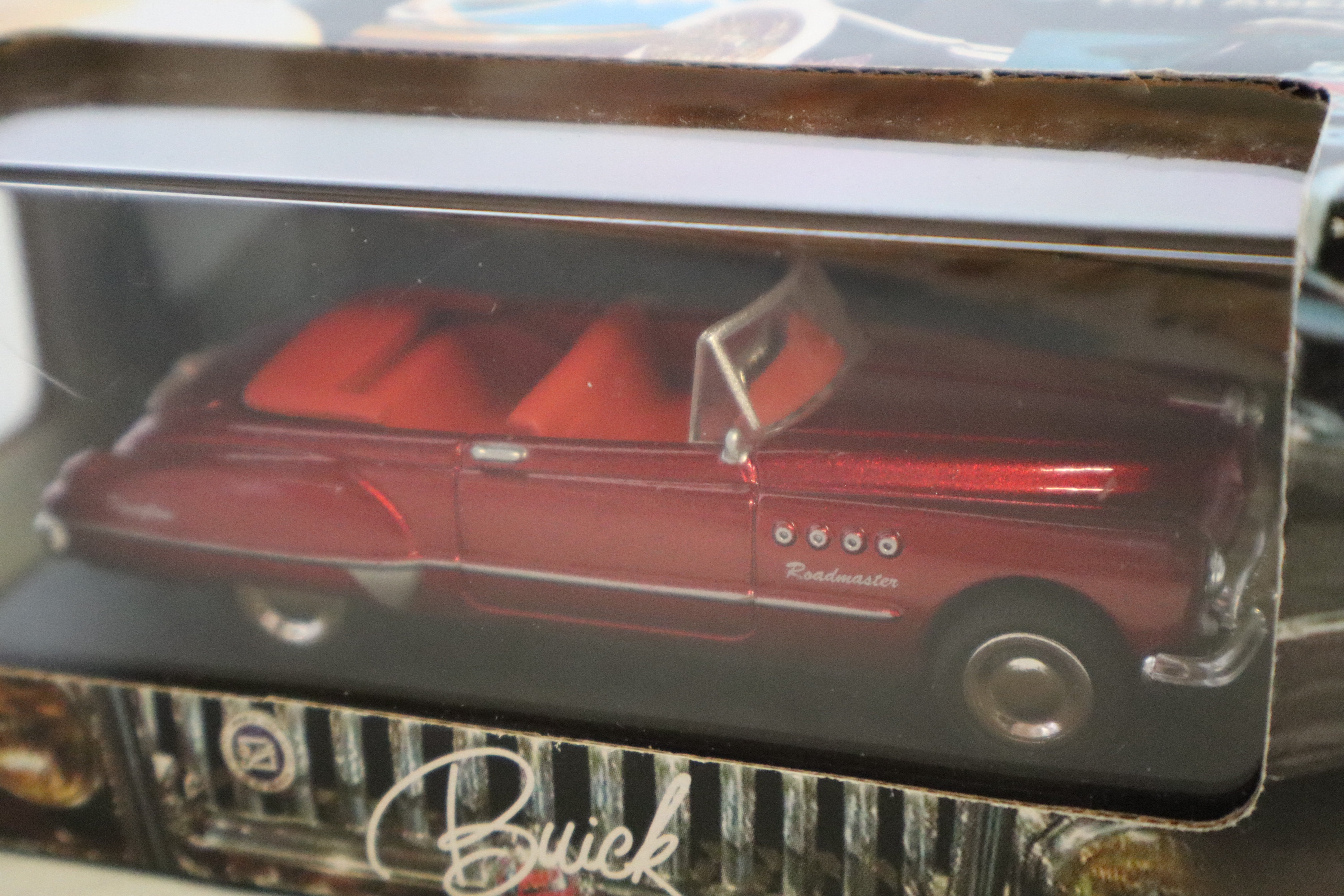 New-Ray 1949 Buick Roadmaster (Red)-Second hand-M8258