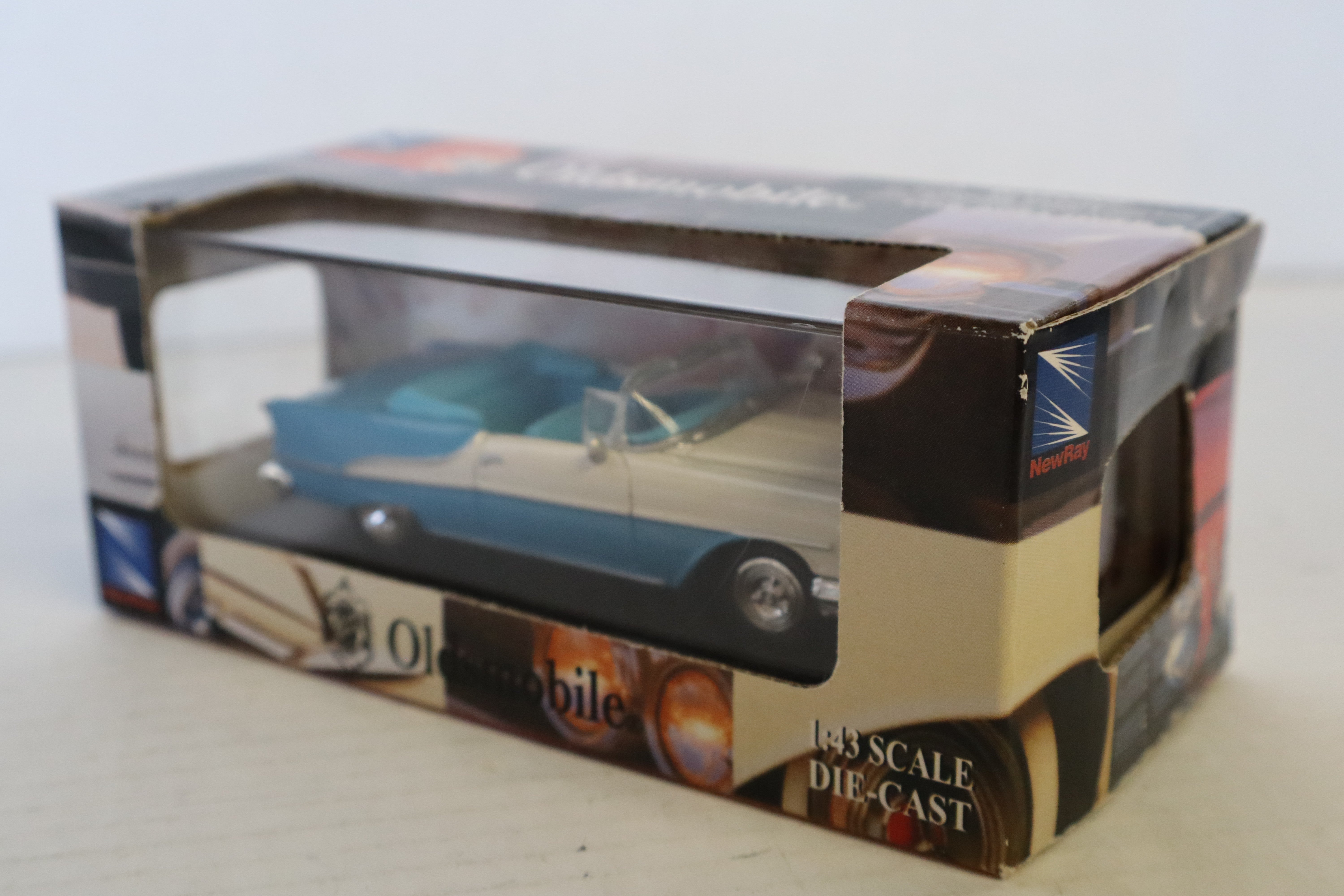 New-Ray 1955 Oldsmobile Convertible (Blue/White) Super 88-Second hand-M8259