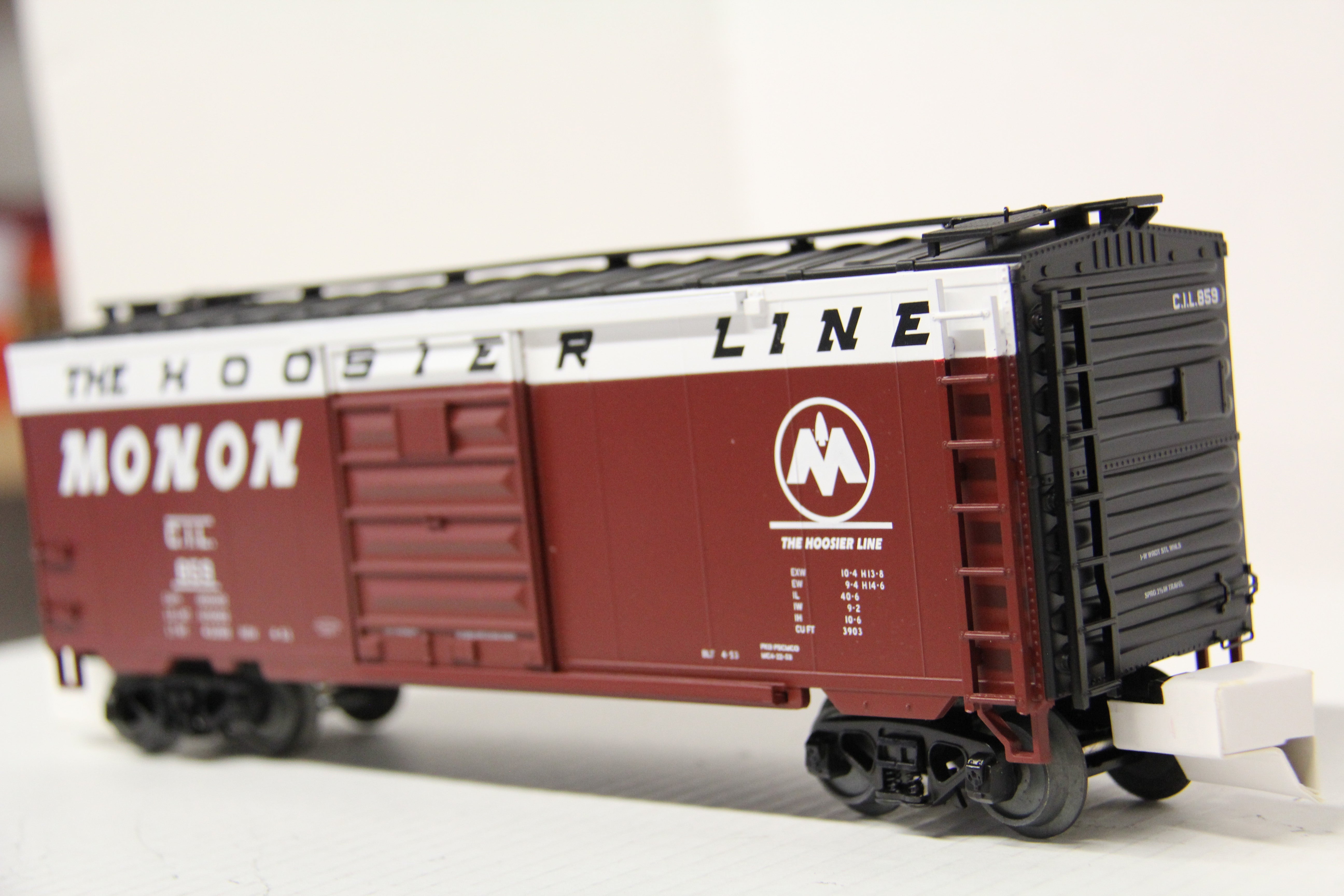 MTH 20-93743 Monon 40' Box Car-Second hand-M5906