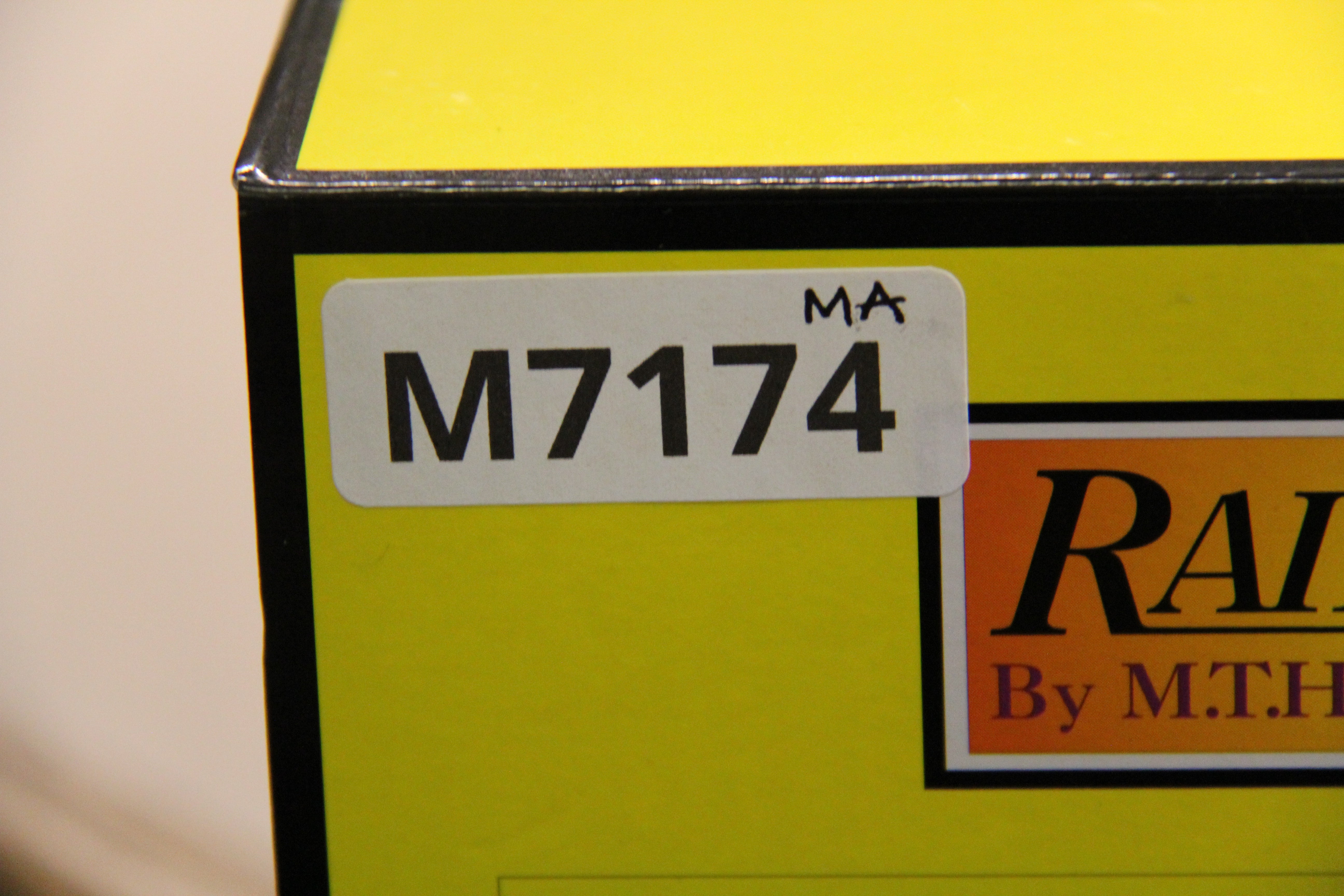 Rail King 30-21095-1 Monon #406 C628 Diesel Engine-Second hand-M7174