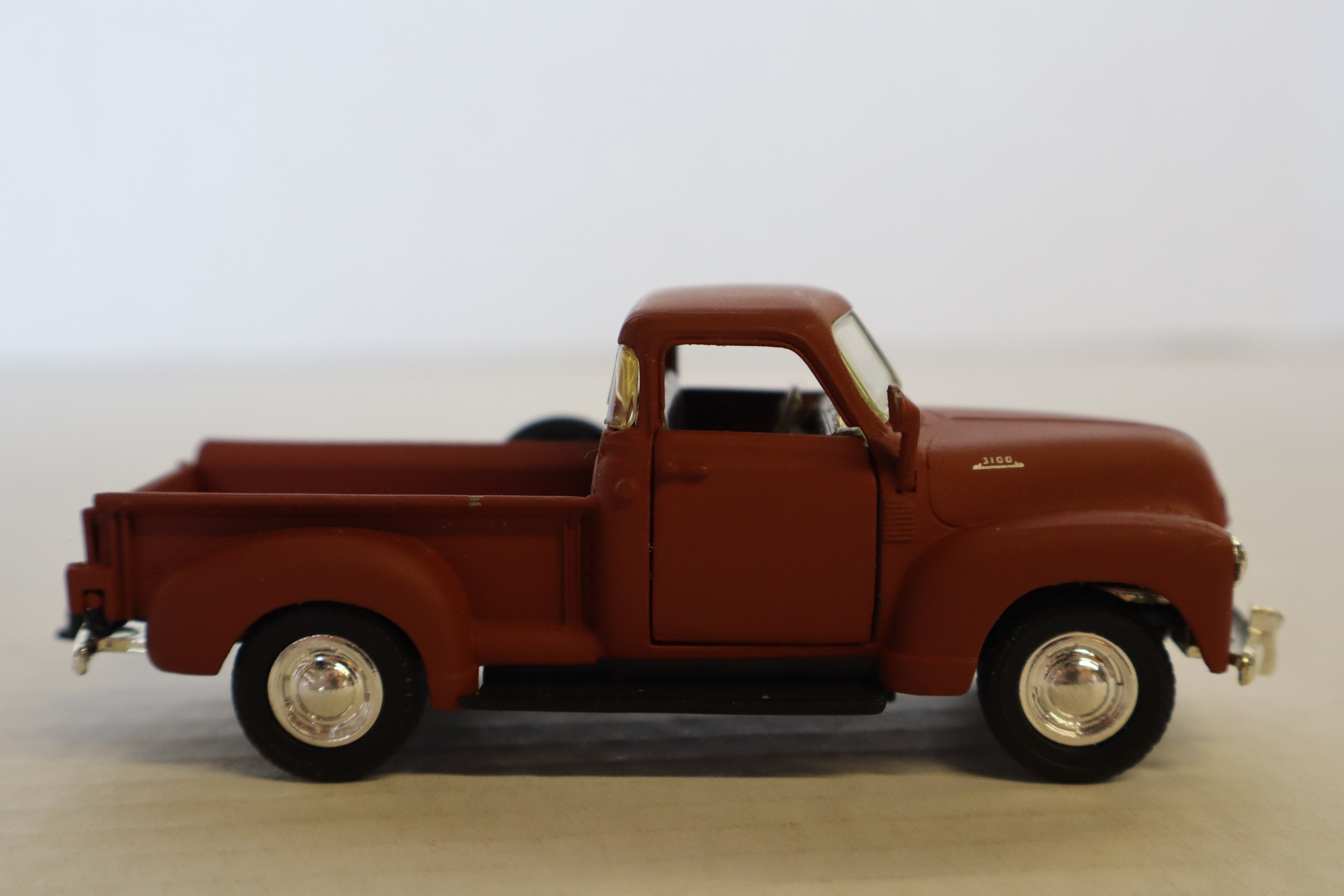 Road Champs Chevrolet C3100 Pickup Truck (Brown)-Second hand-M8262