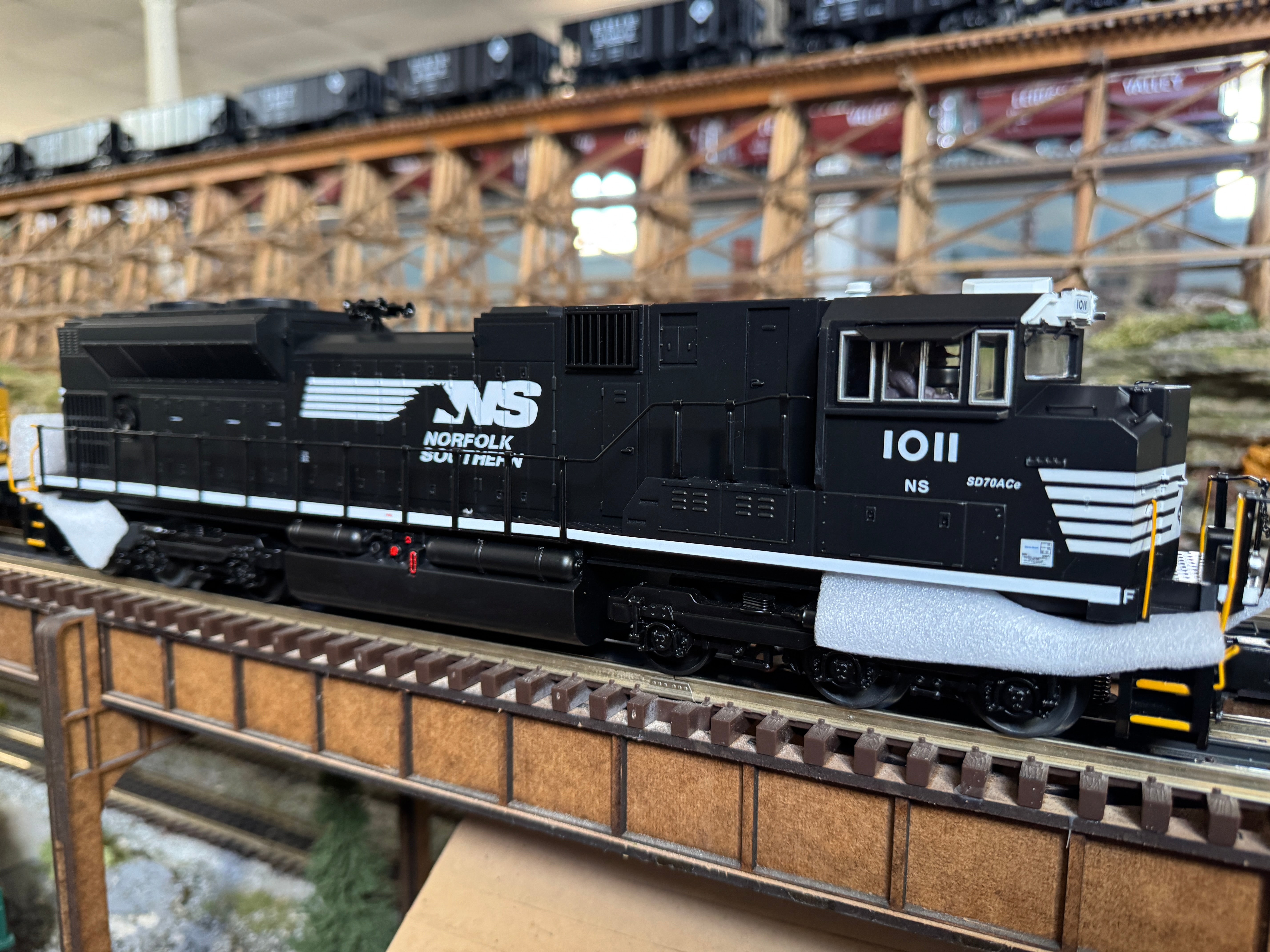 MTH 30-21228-1 - SD70ACe Imperial Diesel Engine "Norfolk Southern" #1011 w/ PS3