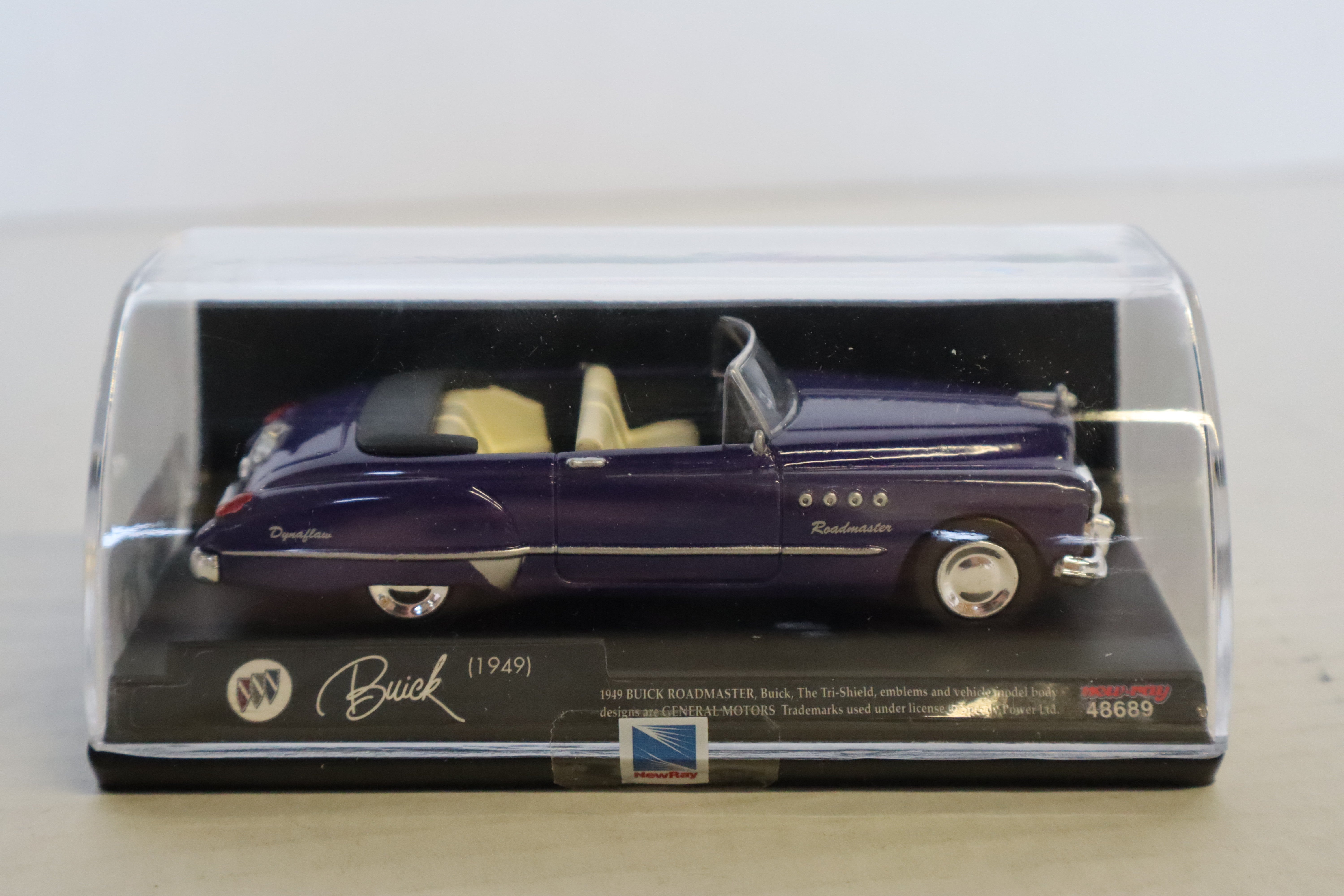 New Ray 1949 Buick Roadmaster (Purple)-Second hand-M8270