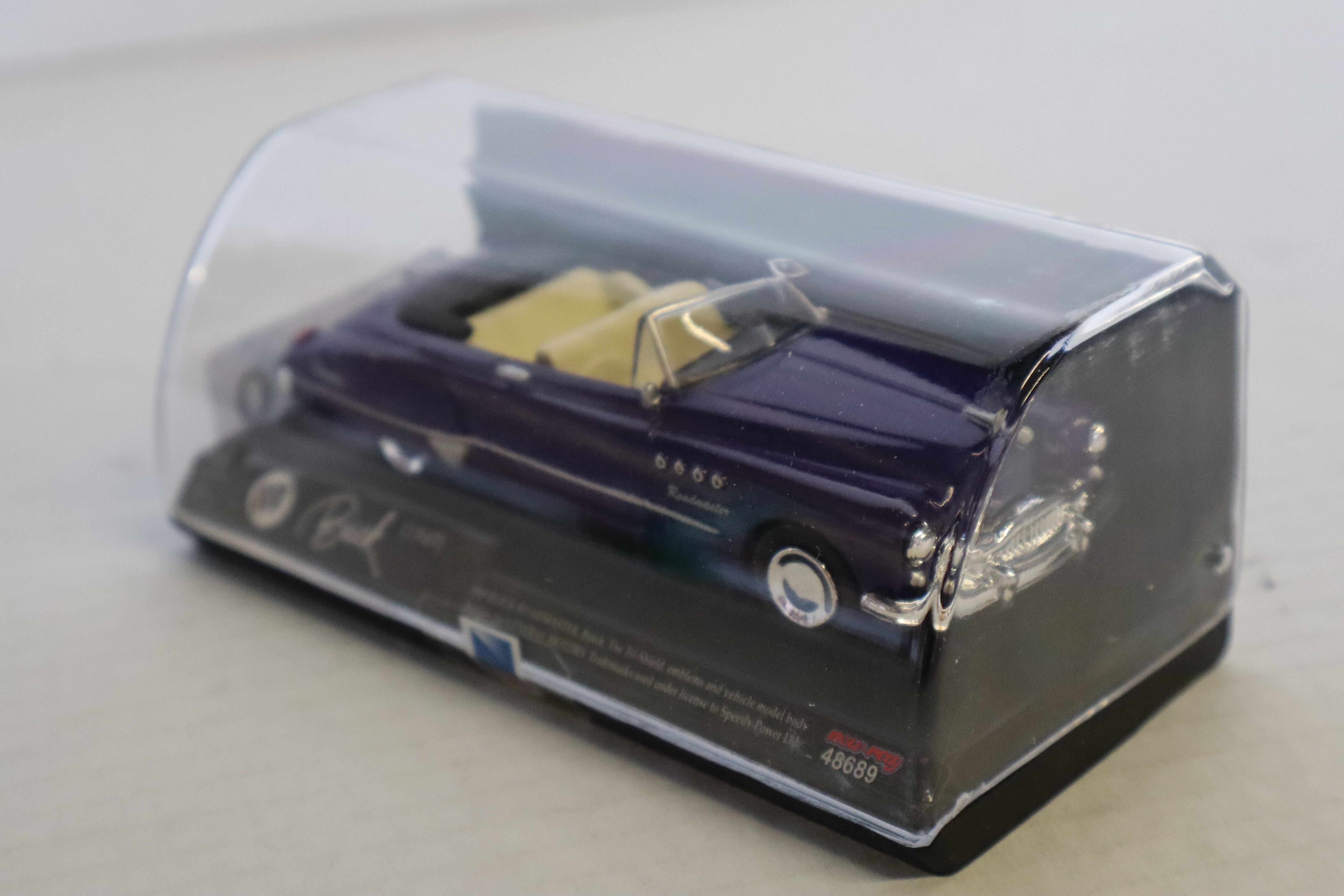 New Ray 1949 Buick Roadmaster (Purple)-Second hand-M8270