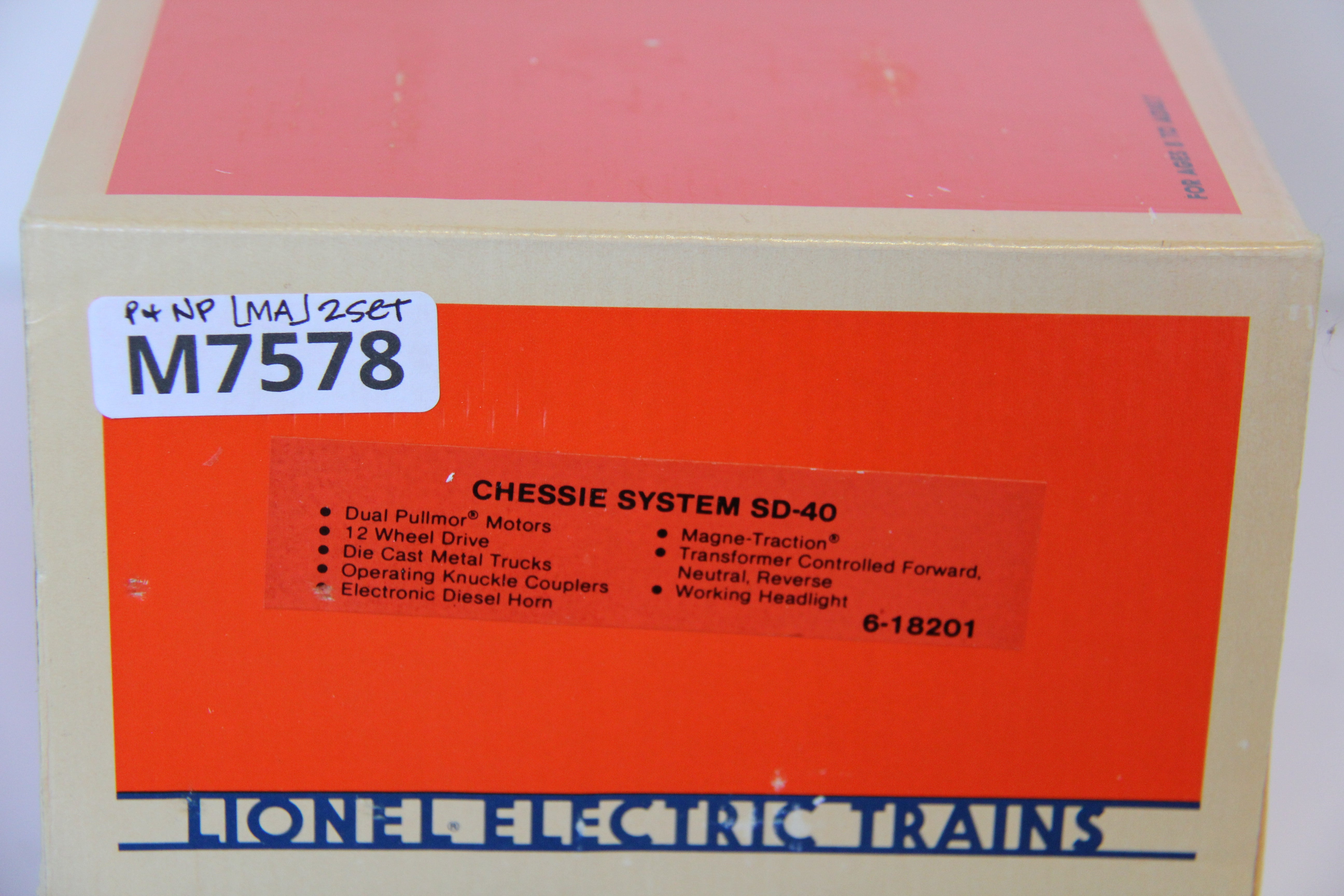 Lionel 6-18201 Chessie System SD-40 Powered Diesel & Lionel 6-18204 Non Pwd Set-Second hand-M7578
