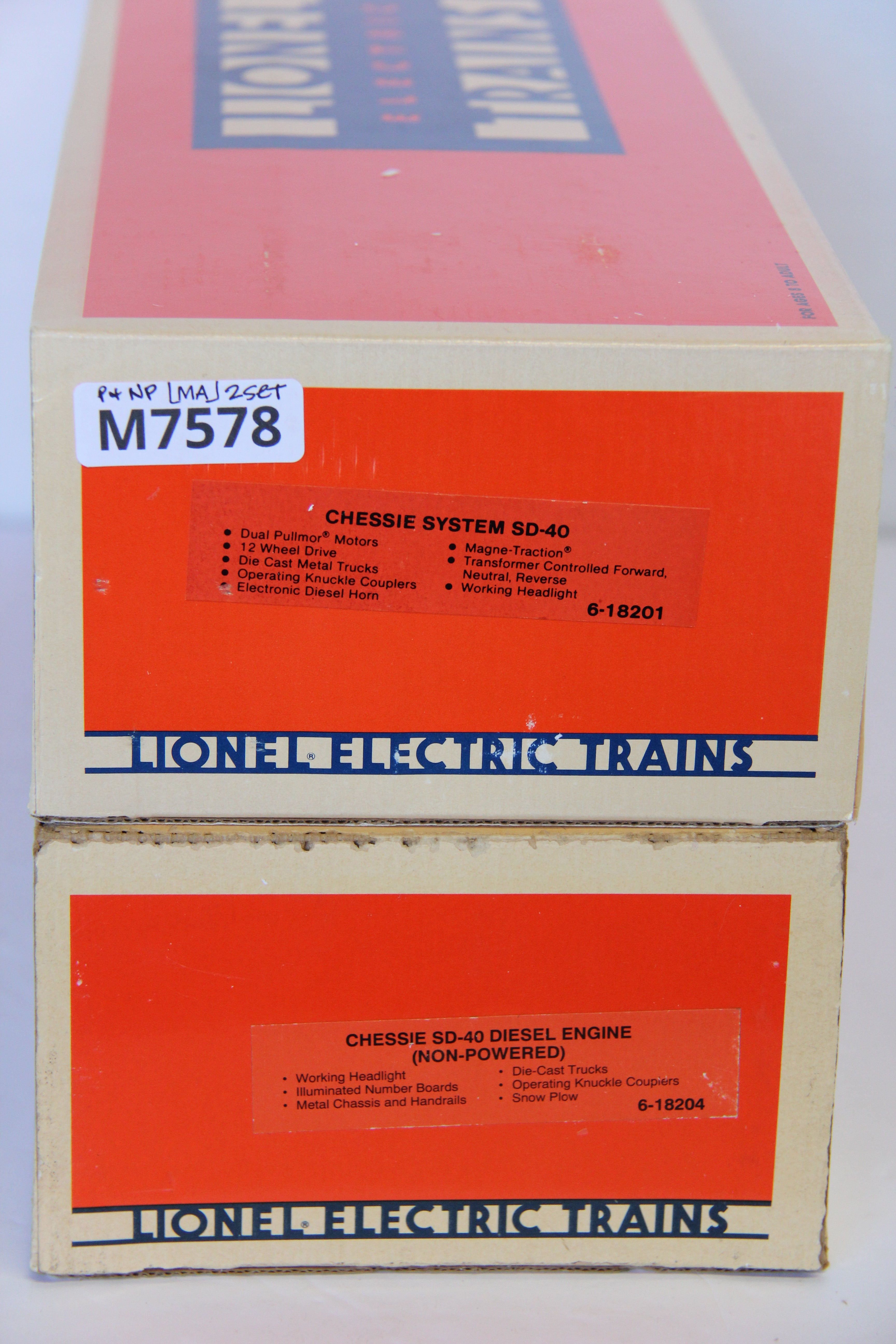 Lionel 6-18201 Chessie System SD-40 Powered Diesel & Lionel 6-18204 Non Pwd Set-Second hand-M7578