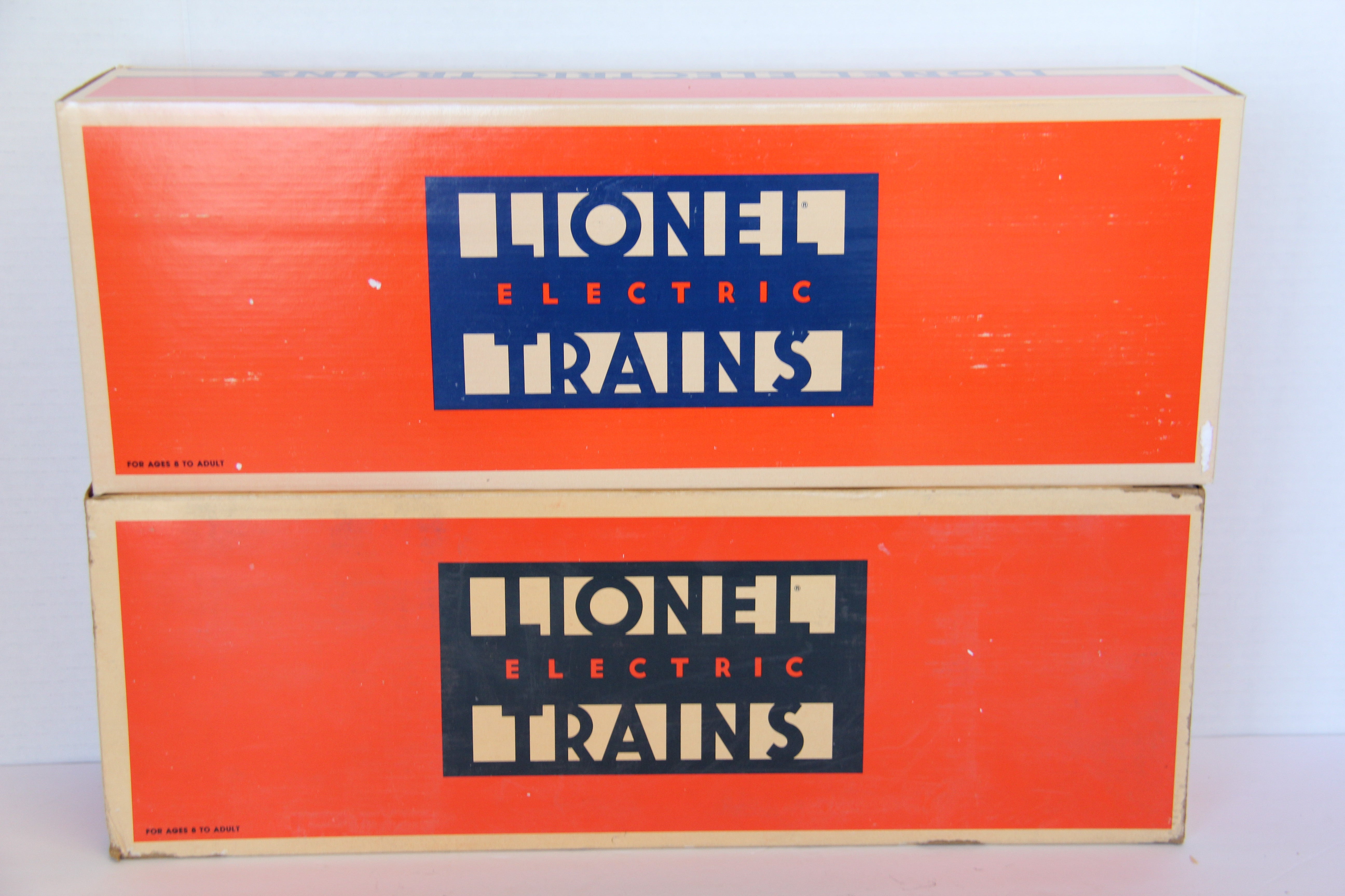 Lionel 6-18201 Chessie System SD-40 Powered Diesel & Lionel 6-18204 Non Pwd Set-Second hand-M7578