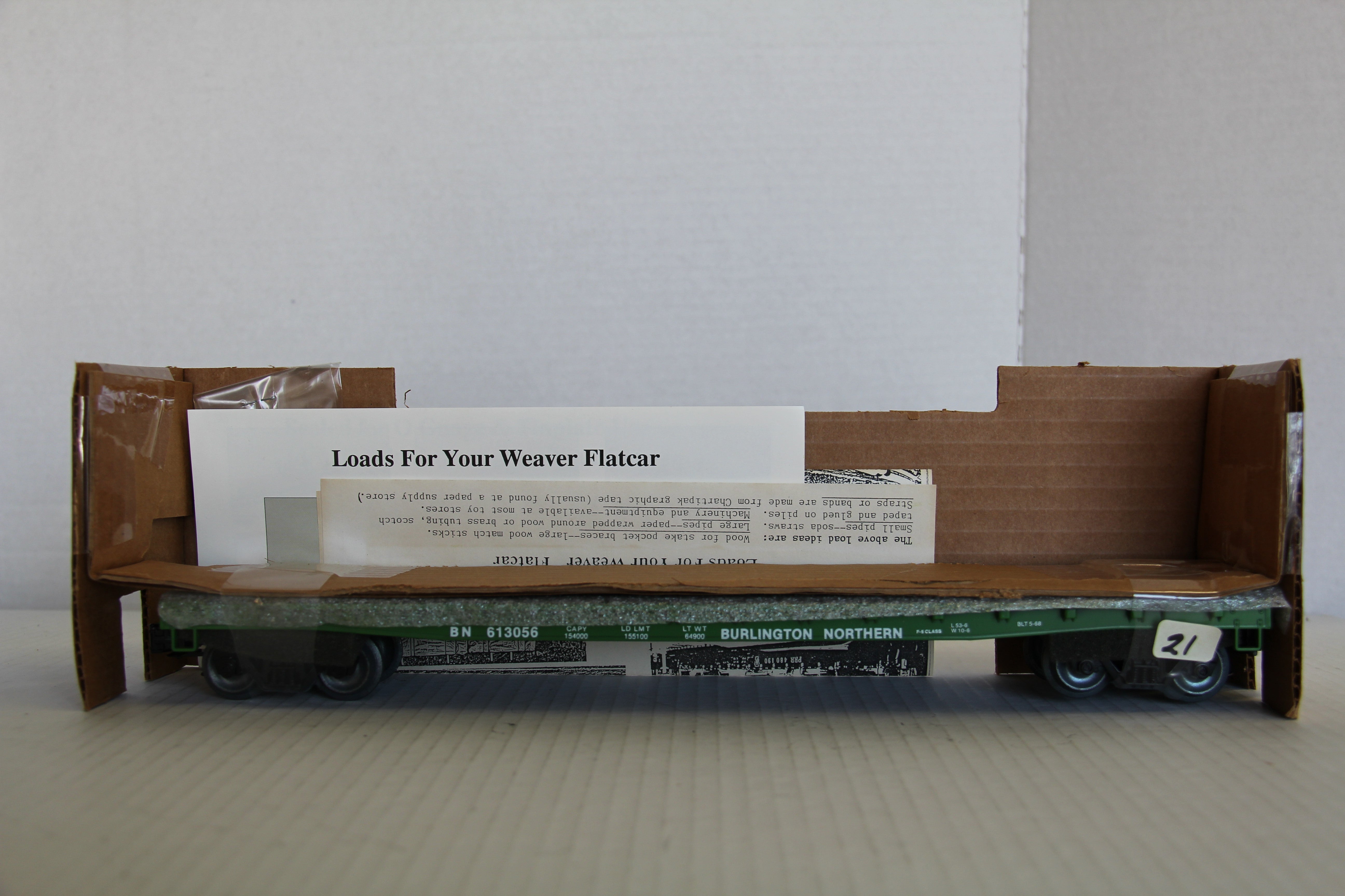 Weaver #4082 Burlington Northern Flatcar-Second hand-M5921