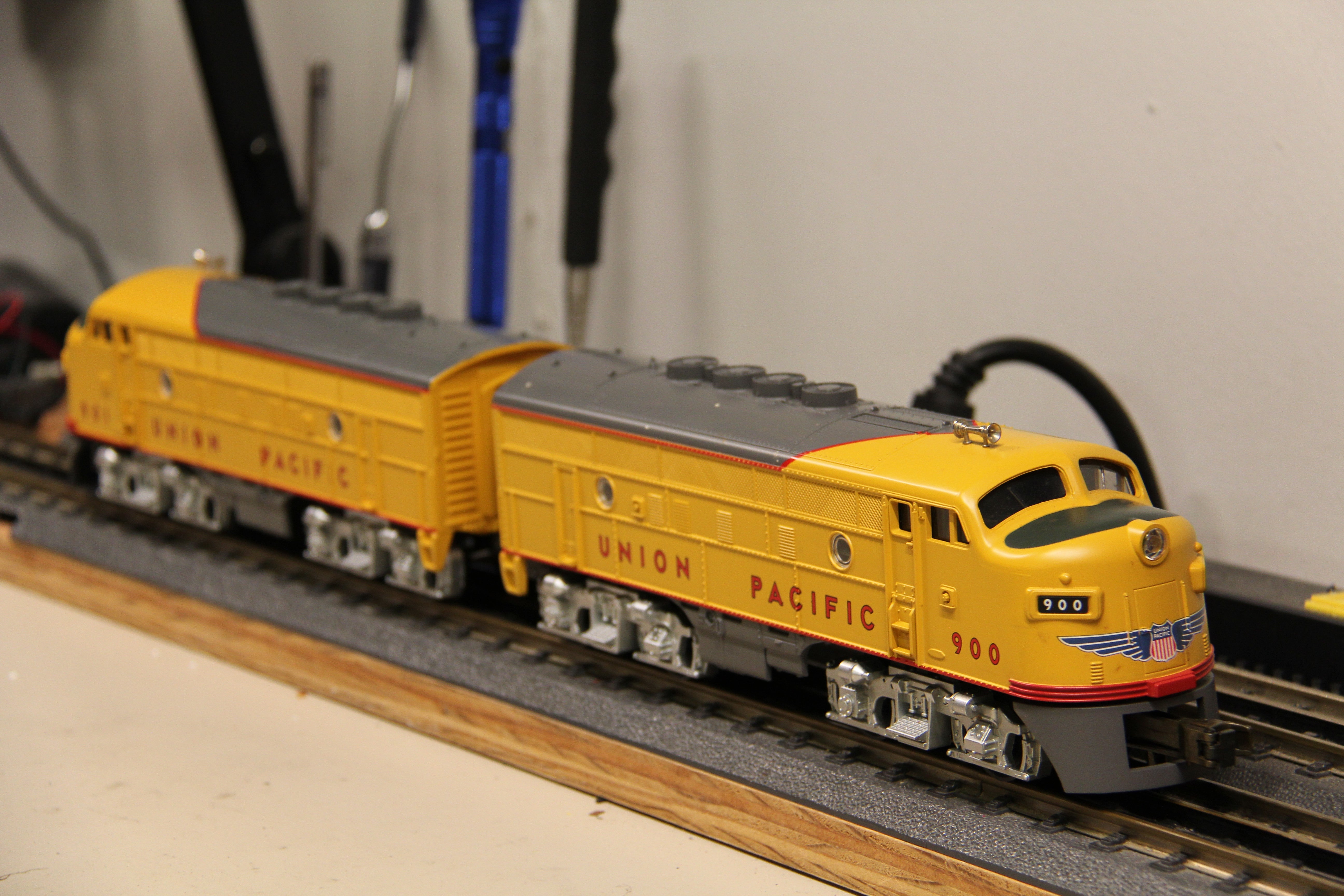 Rail King RK-2002 Union Pacific F-3 Diesel AA Set No#900 & #901-3 Rail-Second hand-M5955