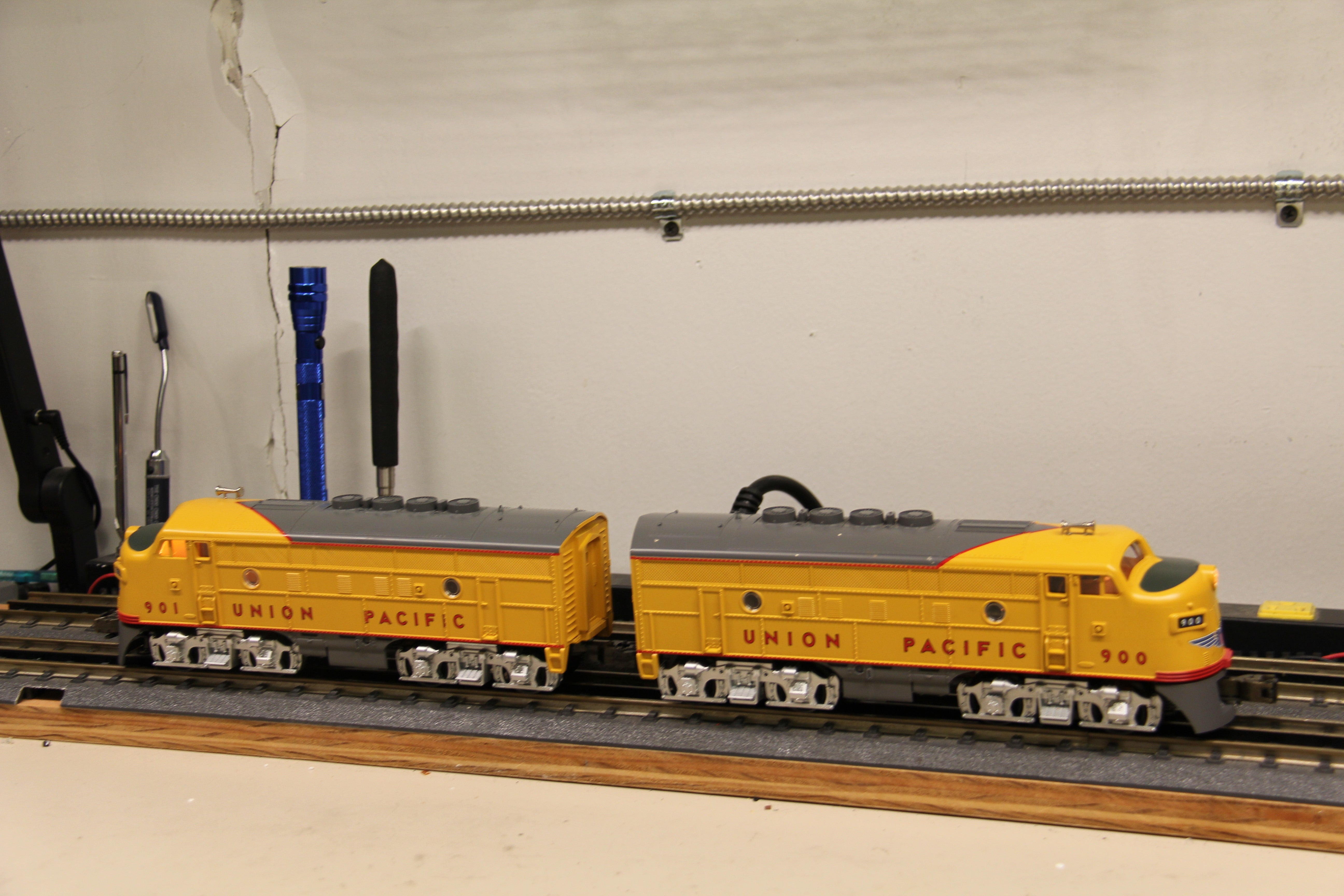 Rail King RK-2002 Union Pacific F-3 Diesel AA Set No#900 & #901-3 Rail-Second hand-M5955