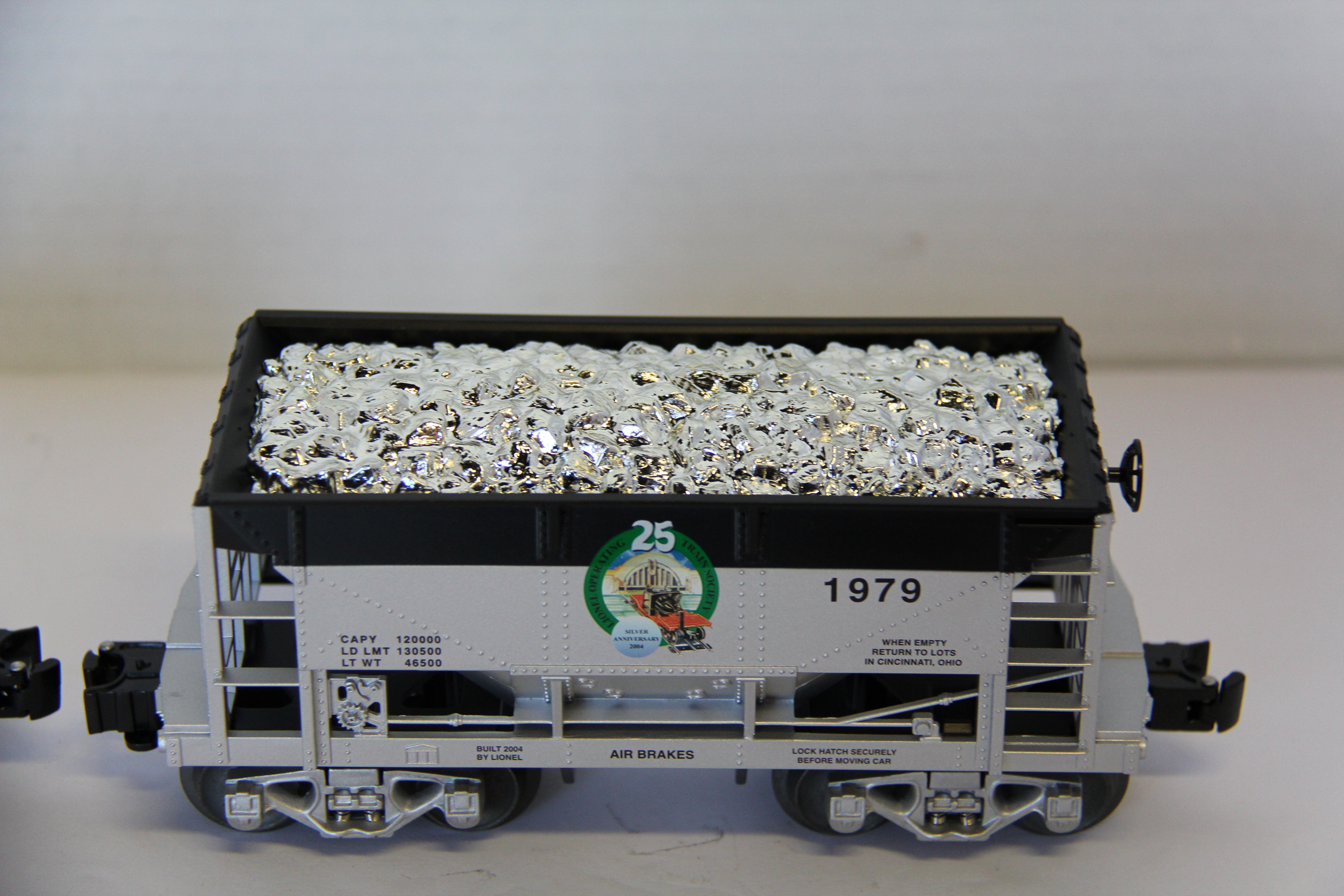 Lionel 6-52359 & Lionel 6-52360 LOTS 25th Anniversary Ore Car w/ Silver Load 2 Set-Second hand-M7583