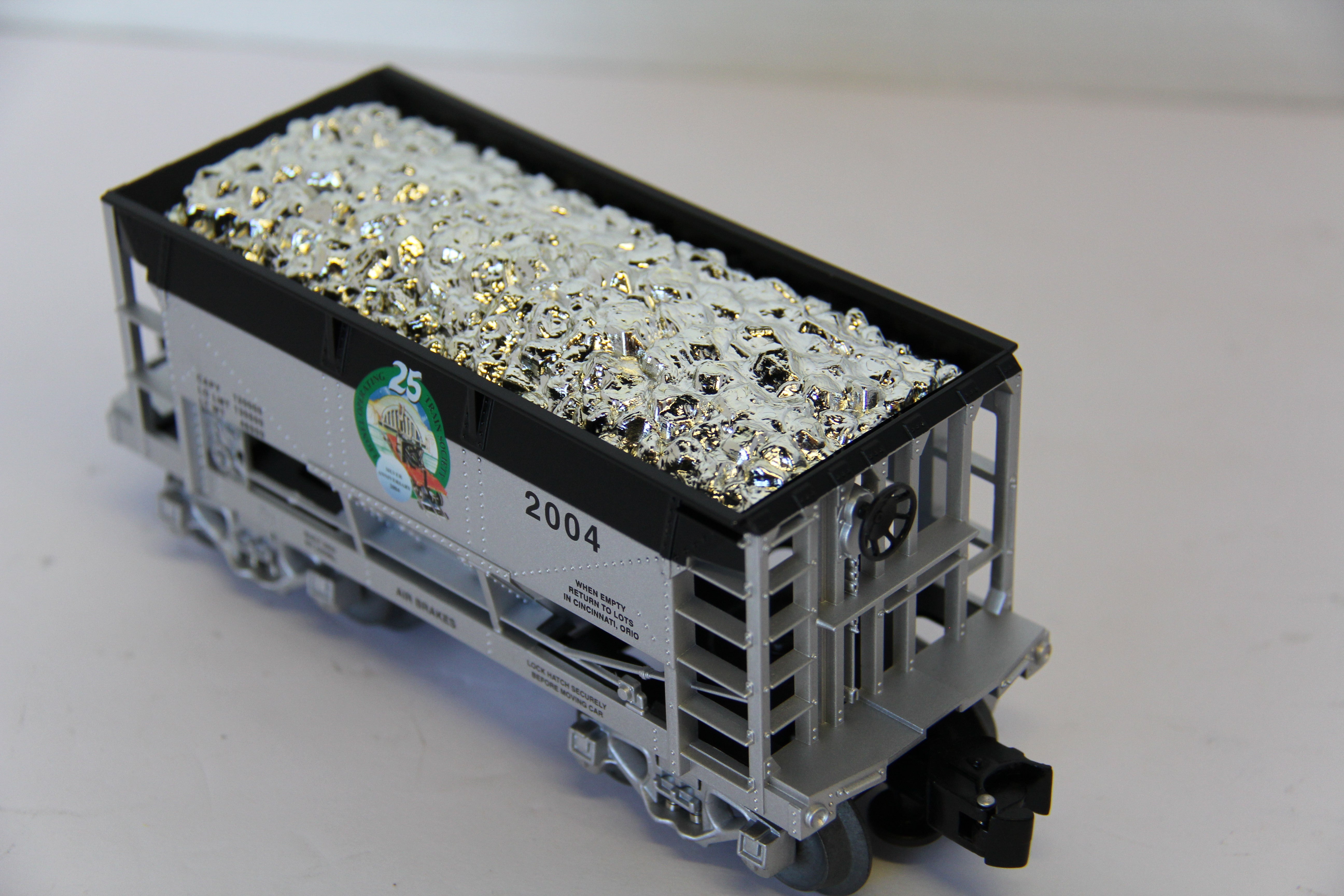Lionel 6-52359 & Lionel 6-52360 LOTS 25th Anniversary Ore Car w/ Silver Load 2 Set-Second hand-M7583