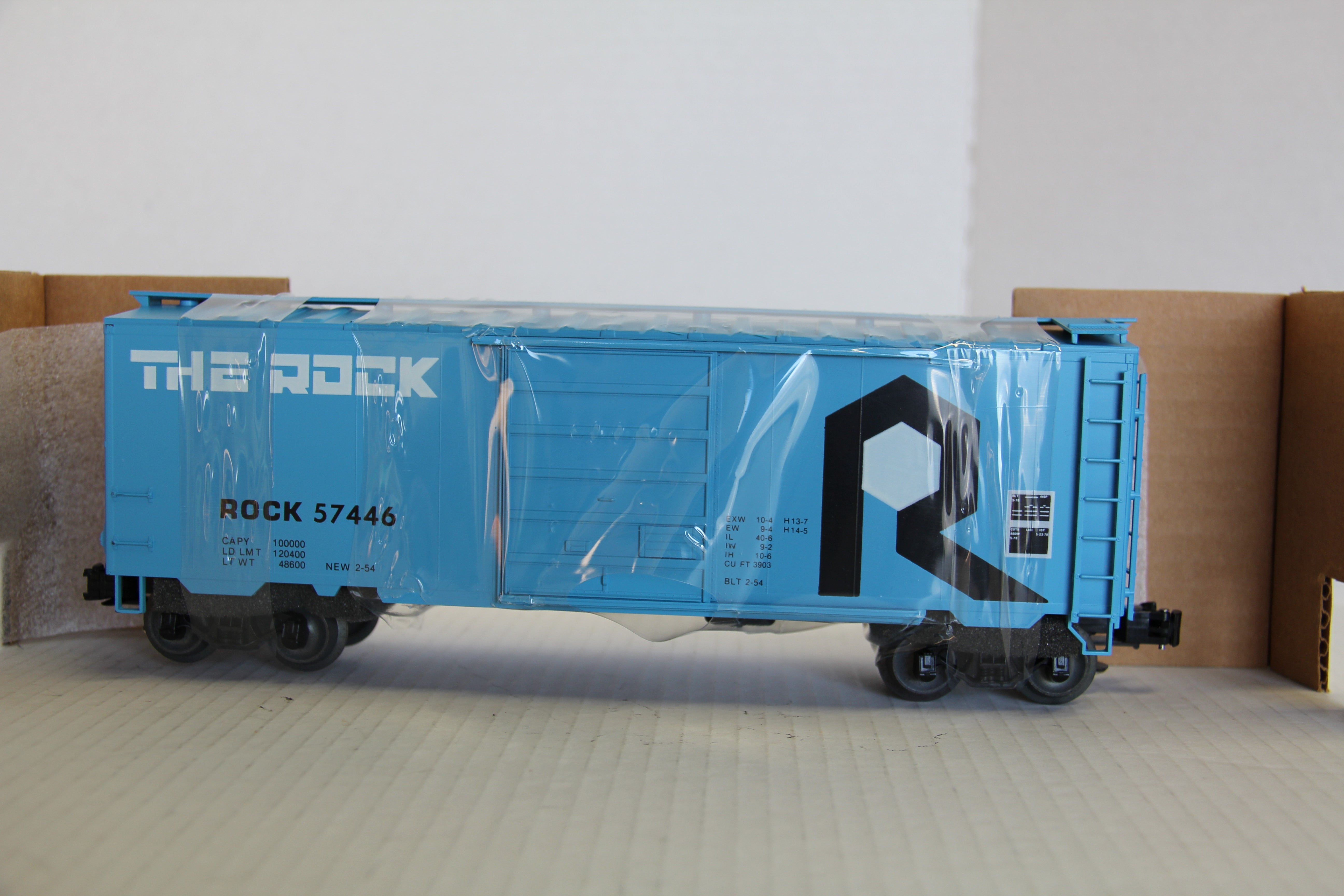 Weaver #7005 Rock Island Boxcar-Second hand-M5937