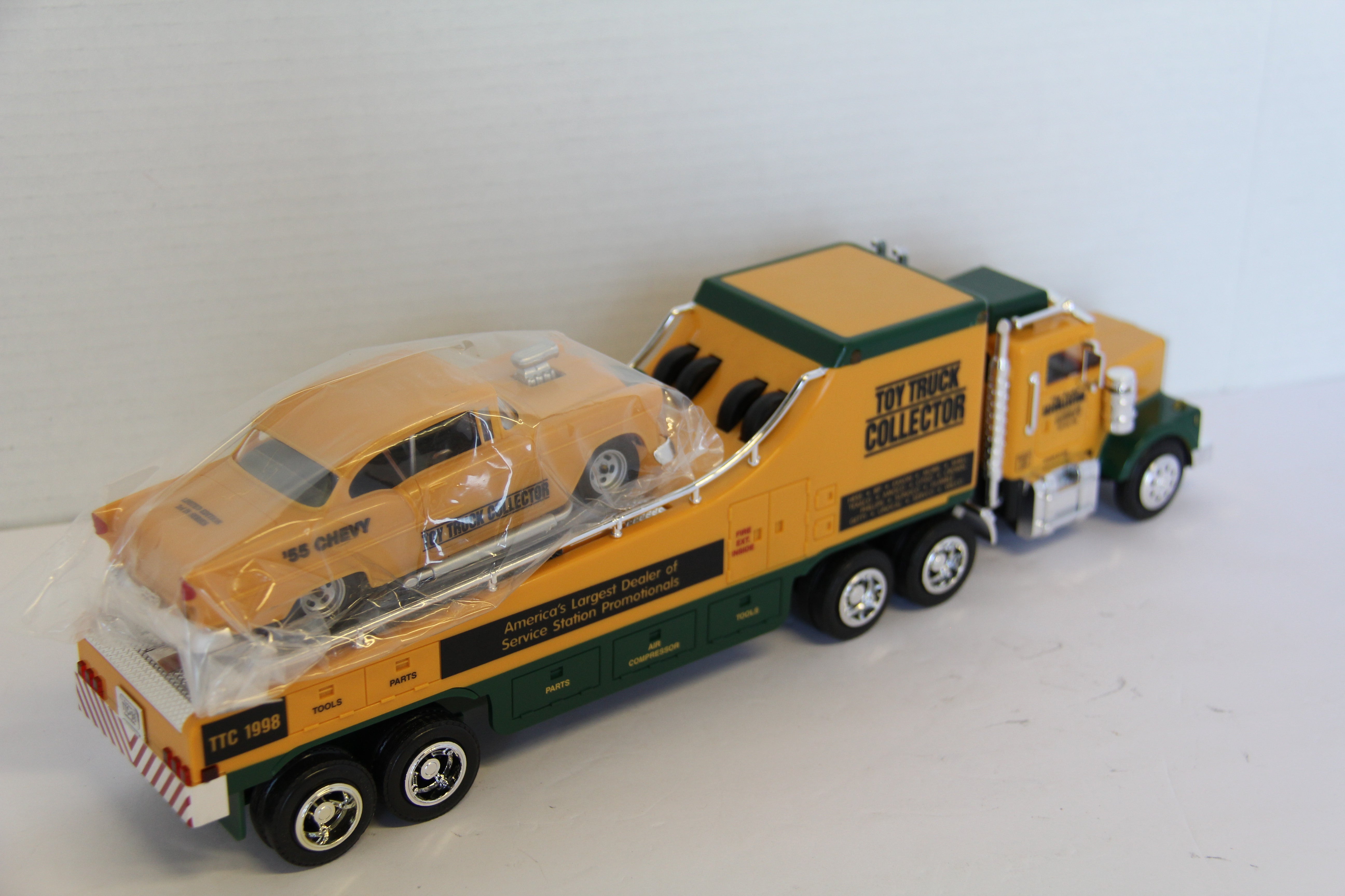 1998 Taylor Made Trucks Race Car Carrier Truck-M7589