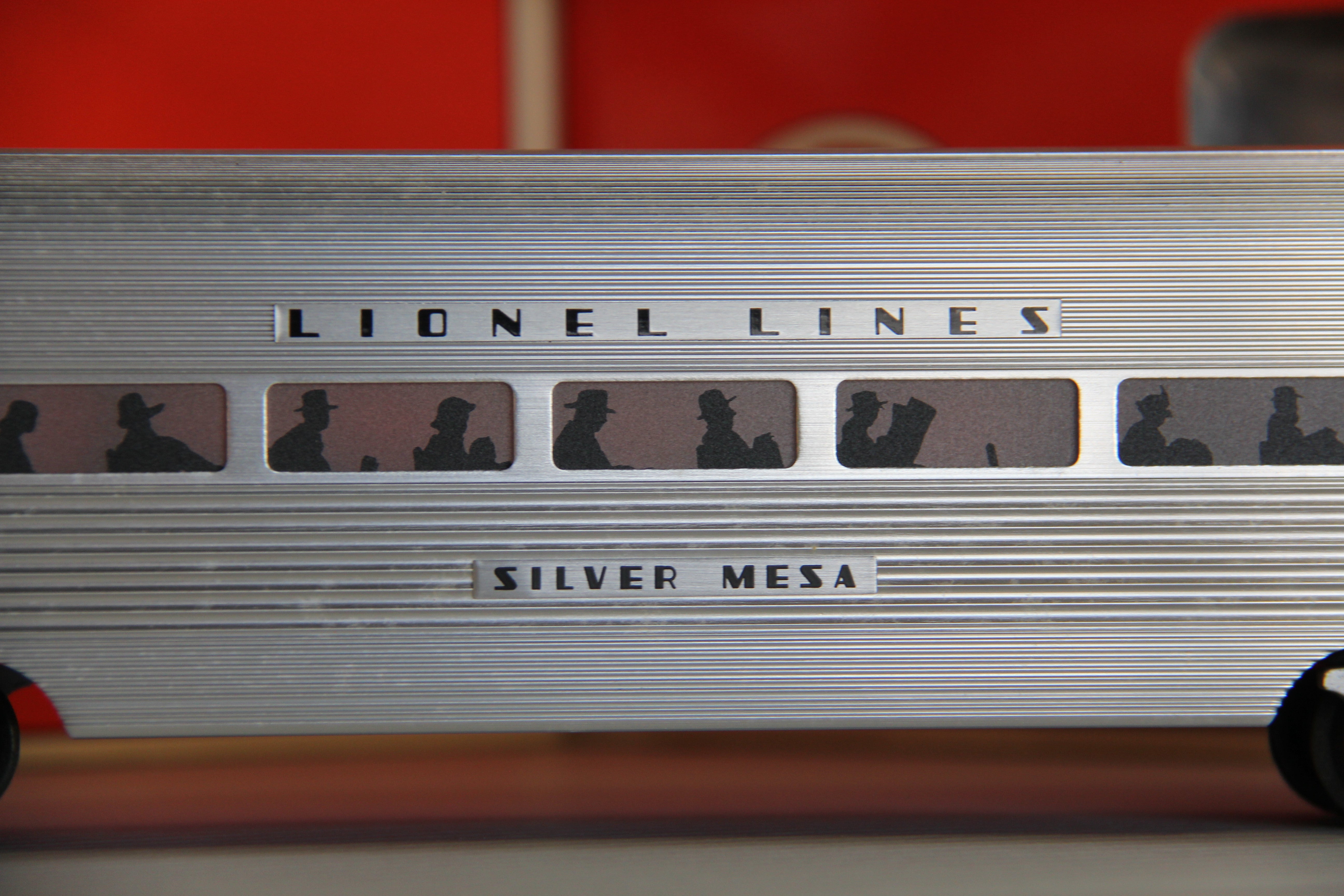 Lionel 6-19160 Lionel Lines Aluminum Passenger Car-4 Car Set-Second hand-M5938