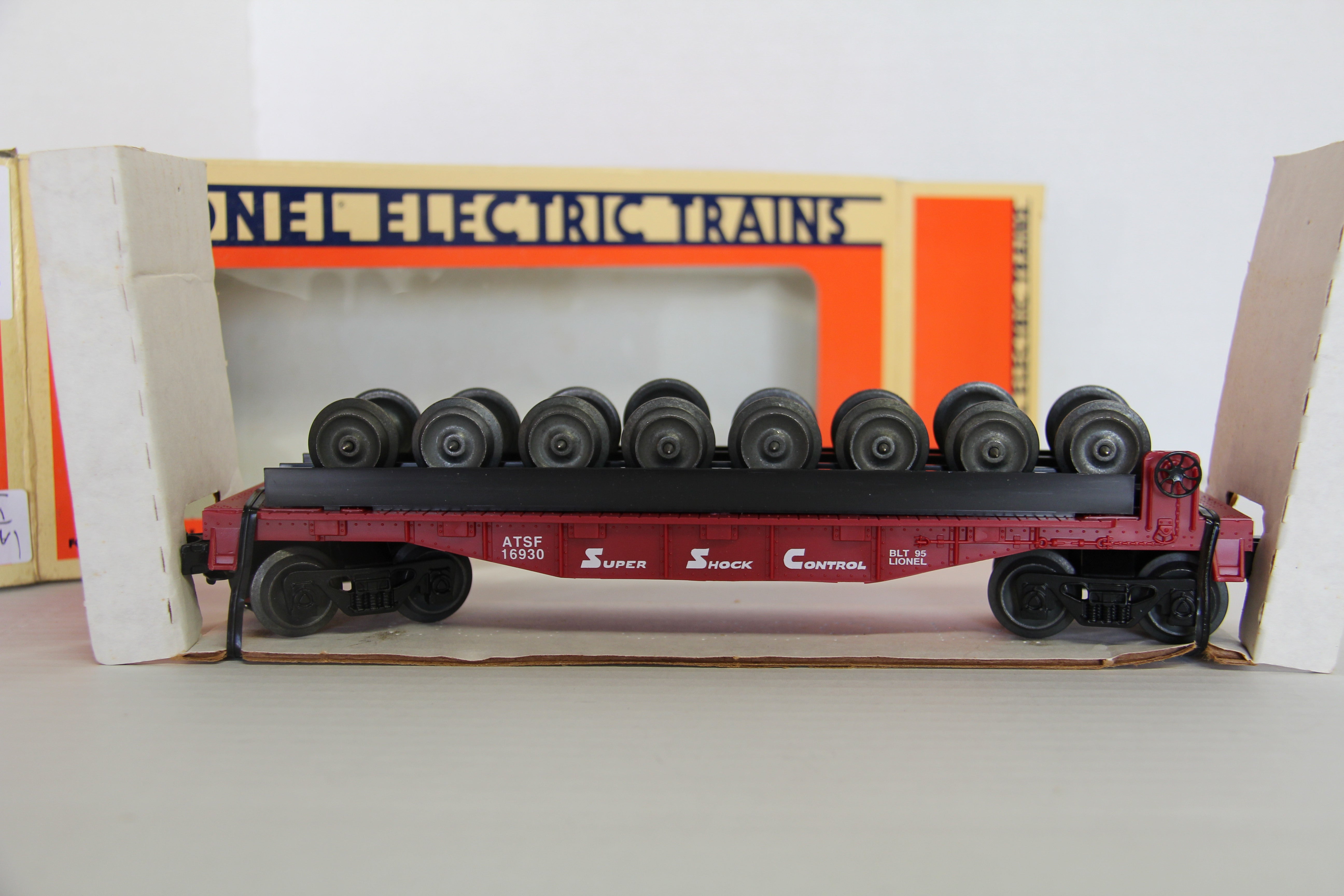 Lionel 6-16930 Santa Fe Wheel Car-Second hand-M5939