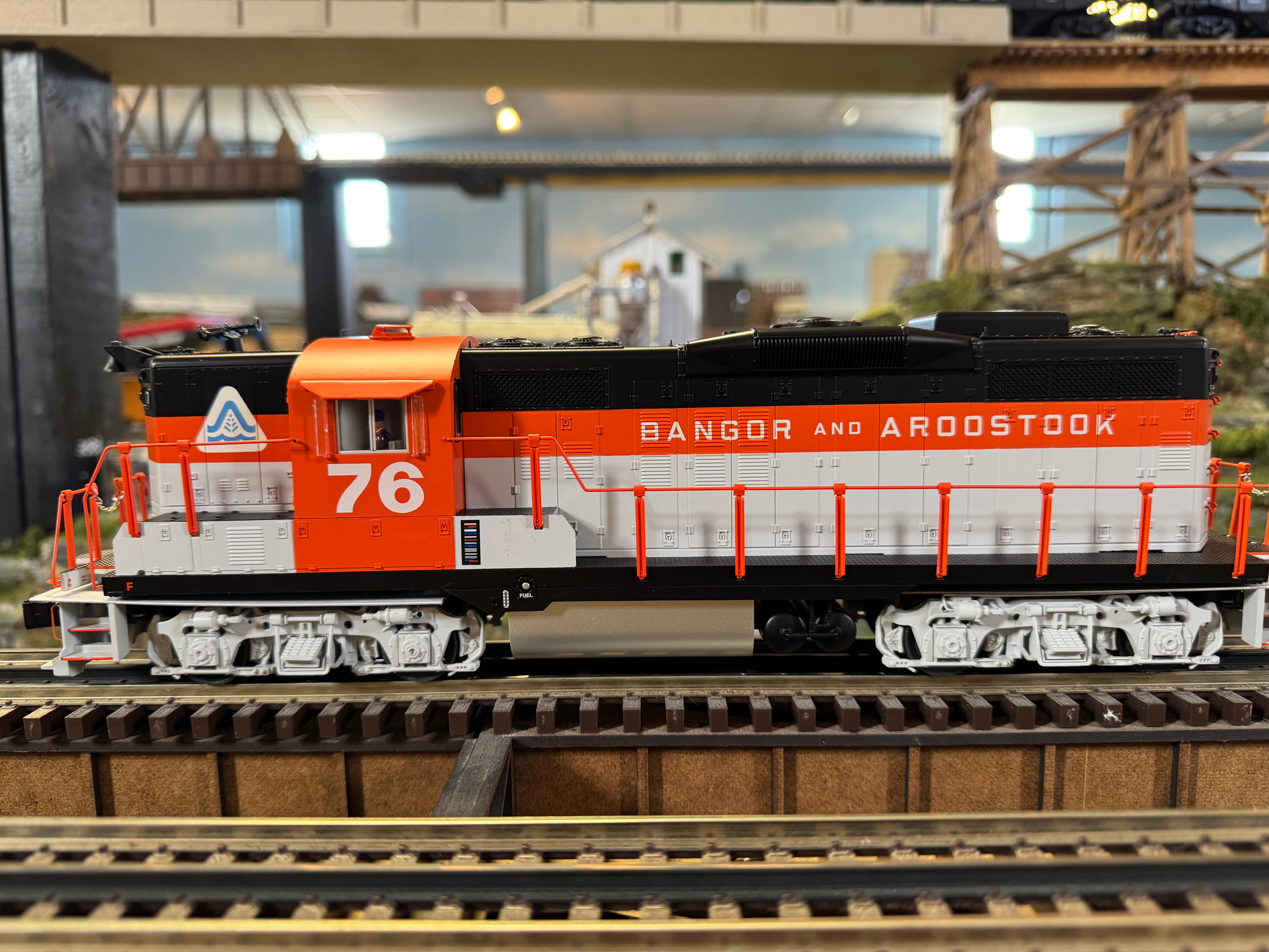 Lionel 2433362 - Legacy GP9 Diesel Locomotive "Bangor & Aroostook" #78