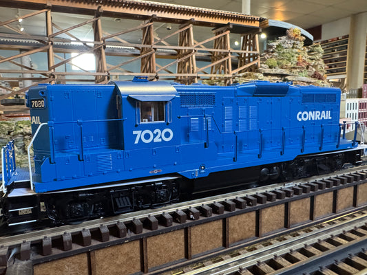 Lionel 2433371 - Legacy GP9 Diesel Locomotive "Conrail" #7020 - MrMuffin'sTrains