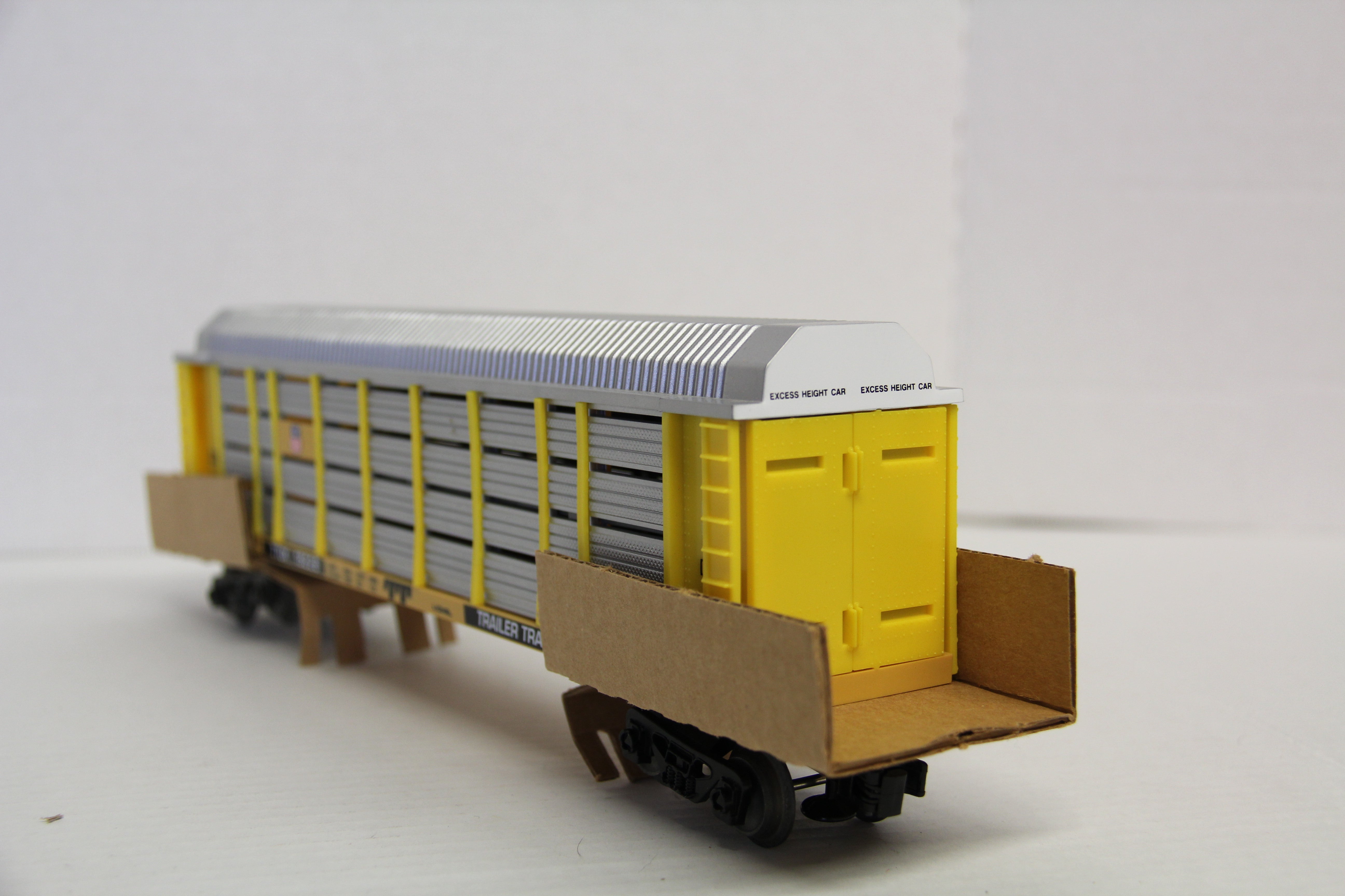 Lionel 6-16228 Union Pacific Auto Carrier w/ Screens-Second hand-M5949