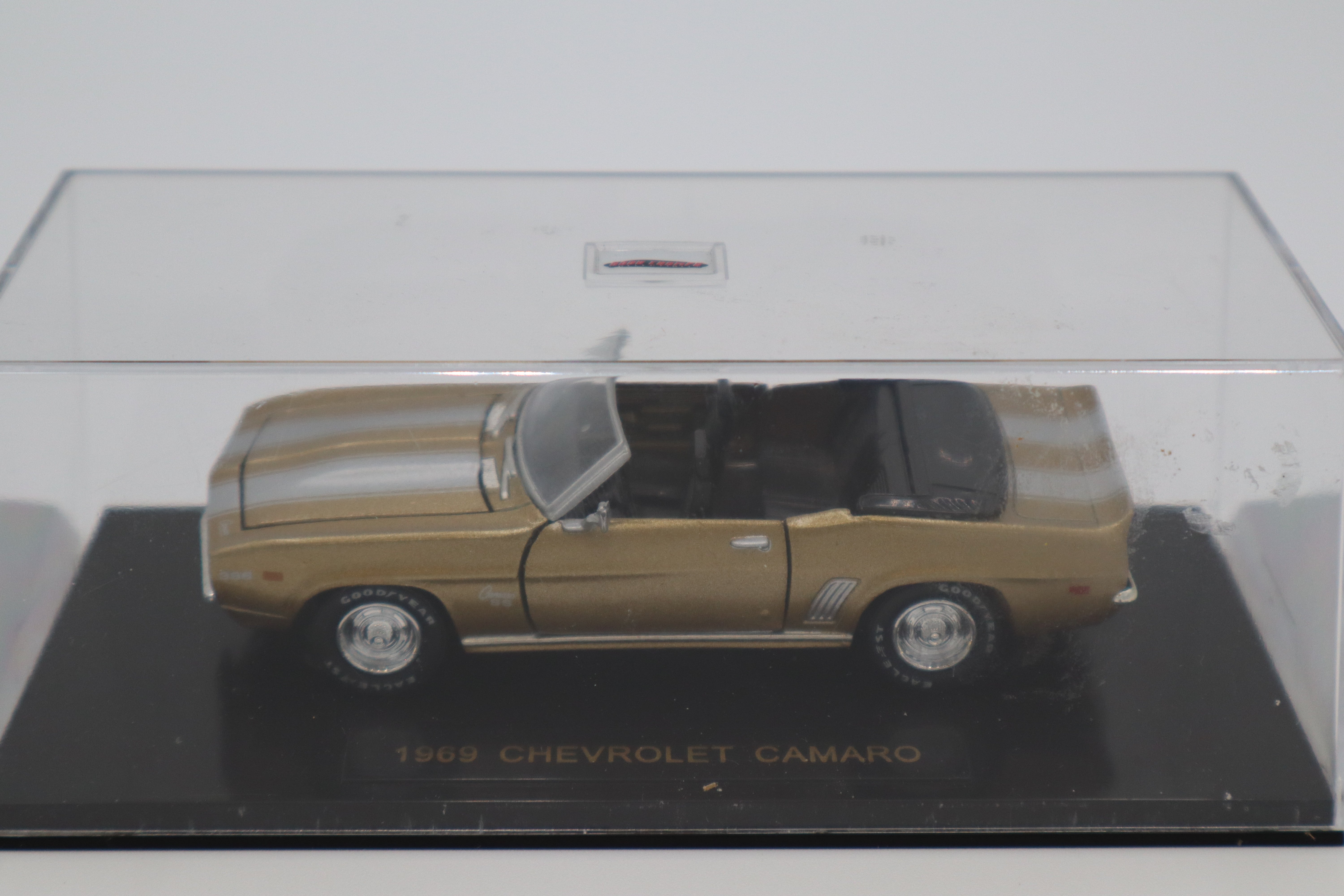 Road Champs 1969 Chevrolet Camaro (Gold)-Second hand-M8290