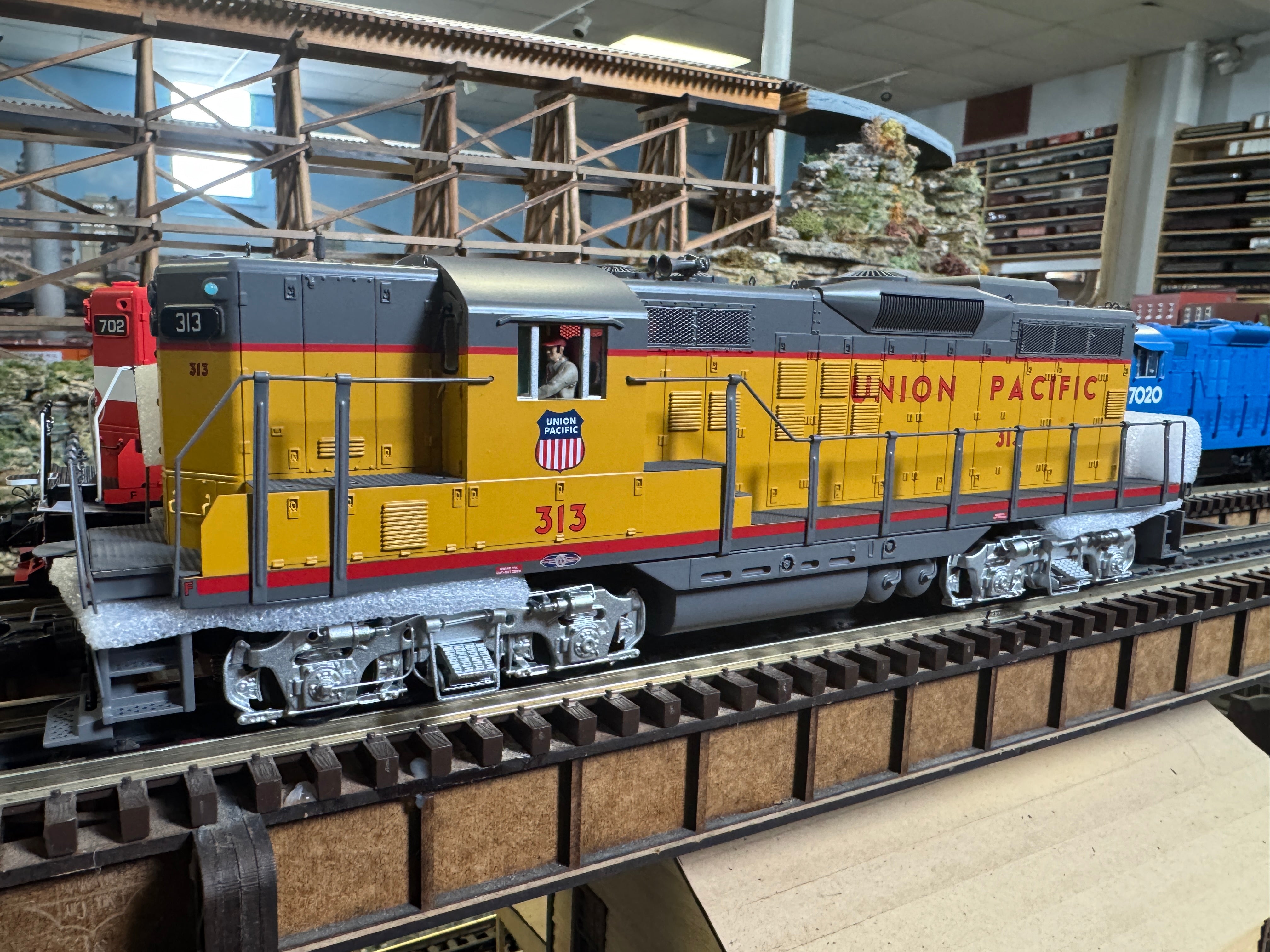 MTH 20-21748-1 - GP-9 Diesel Engine "Union Pacific" #311 w/ PS3